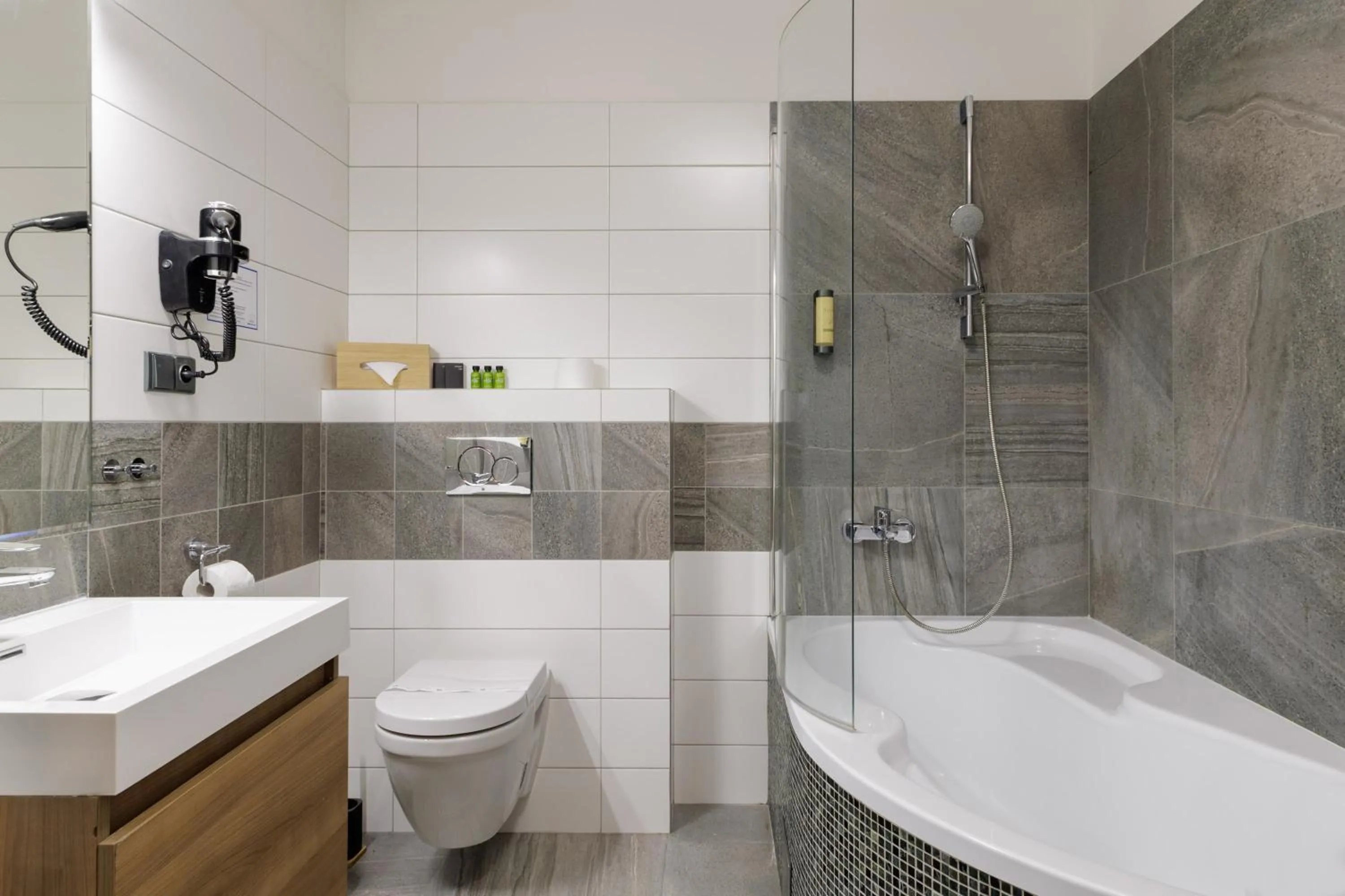 Toilet in River Apartments