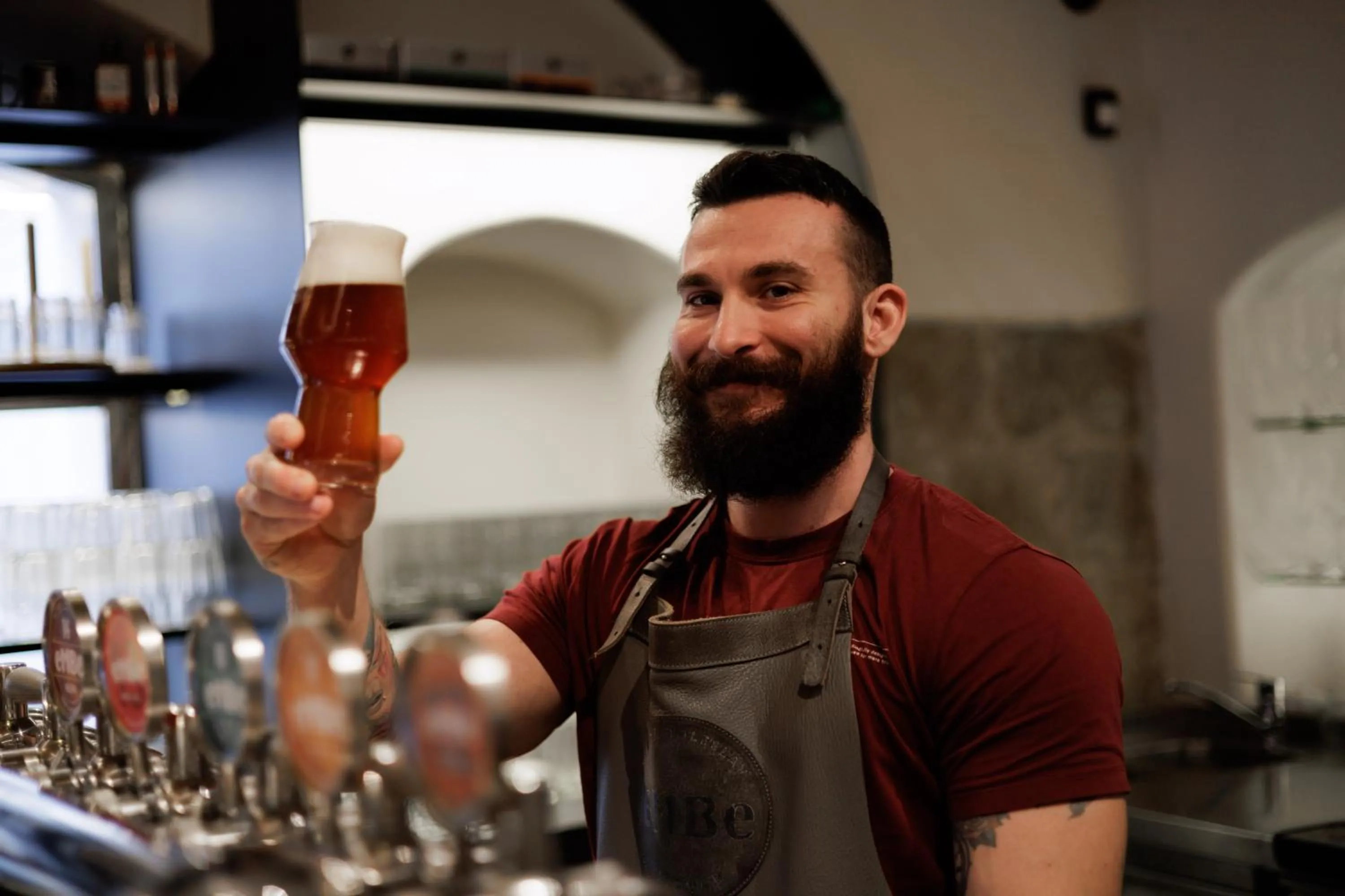 Restaurant/places to eat in River Apartments