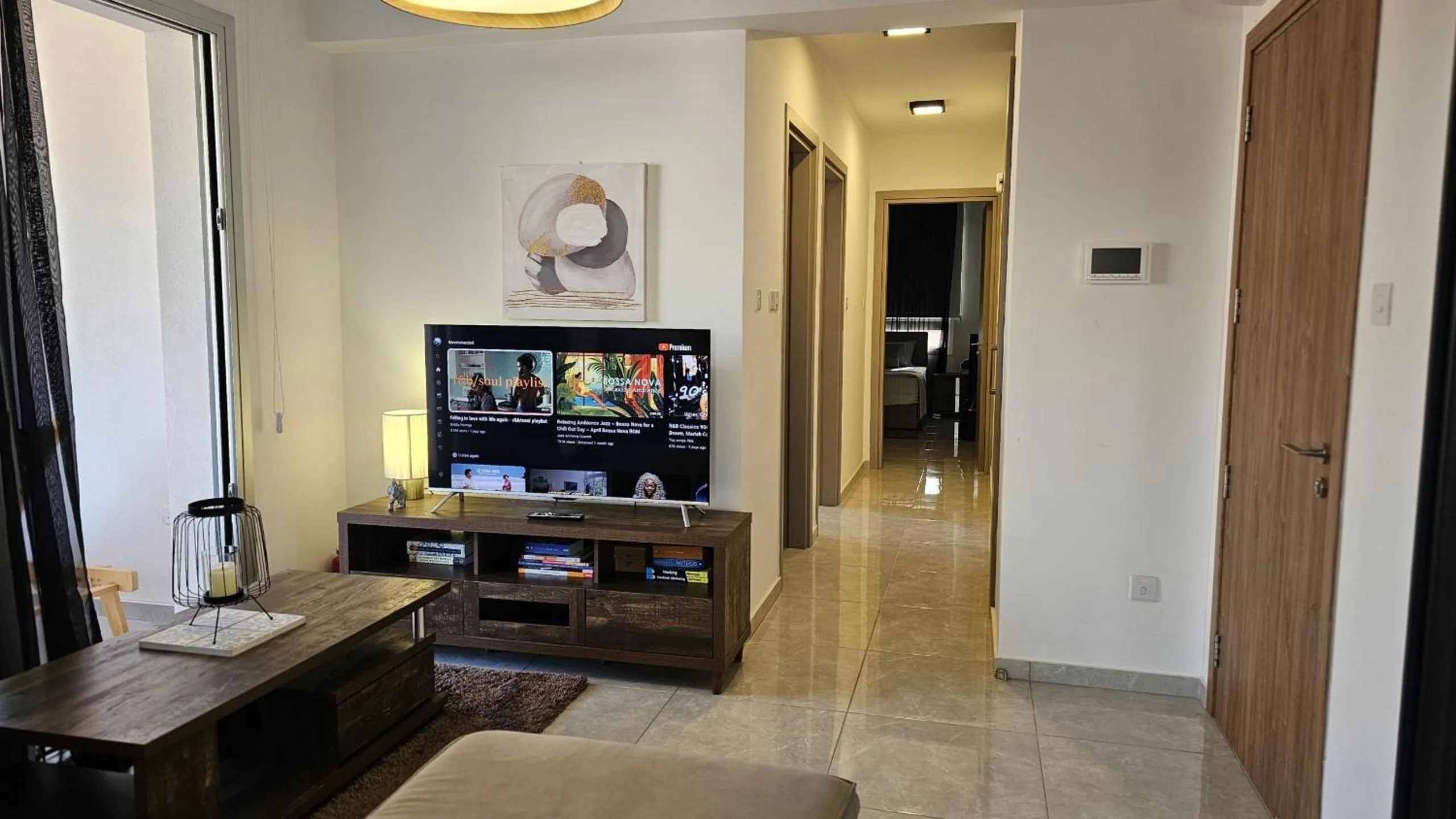 Communal lounge/ TV room in STAY Digital Den Apartment