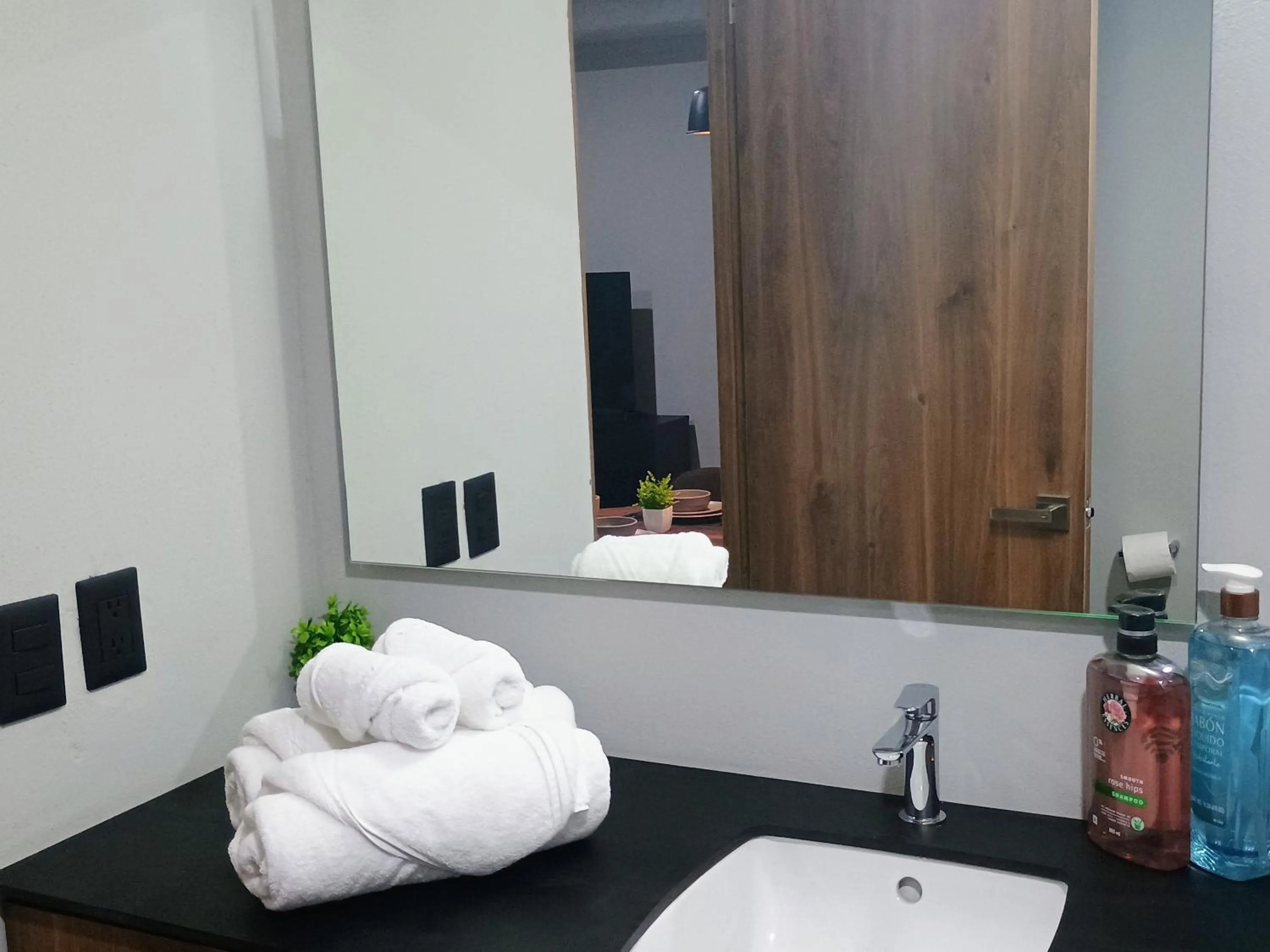 Bed in Suites del Carmen Consulado