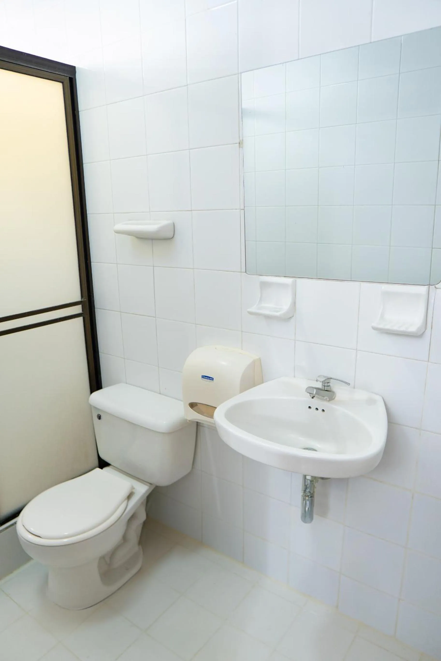 Shower in Hotel Steven