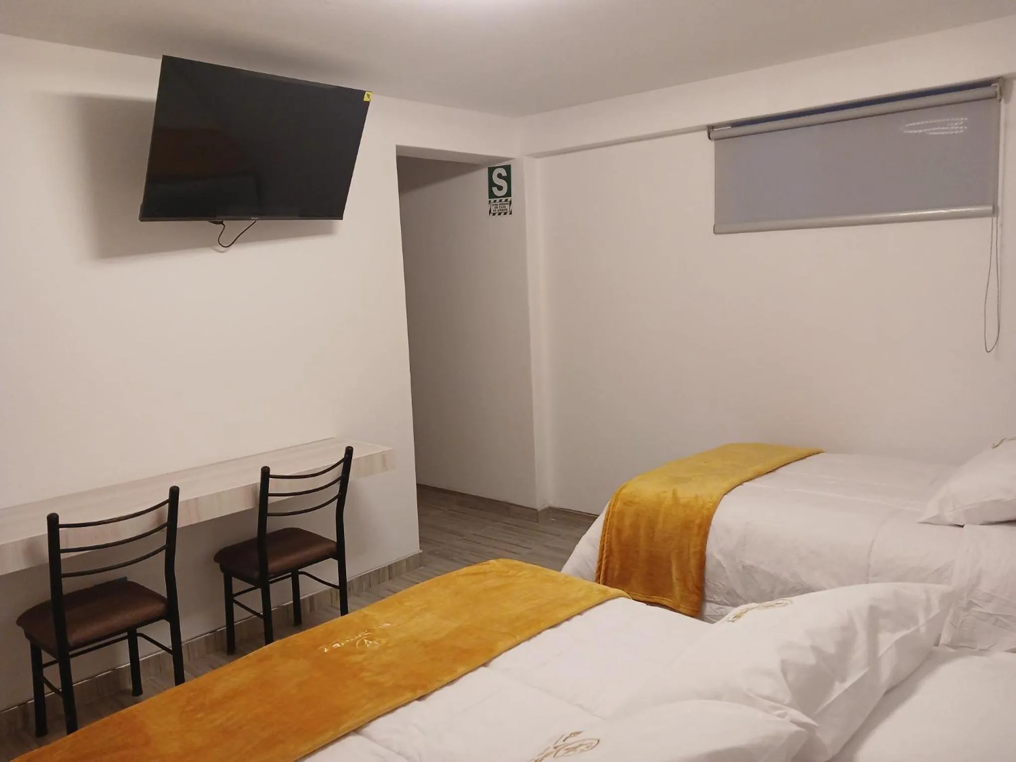 Bed in Hotel El Virrey Suite