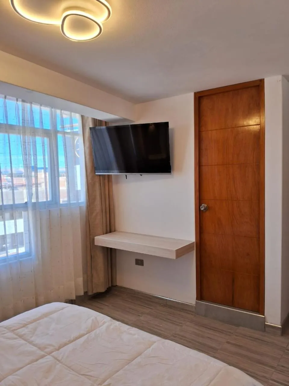 TV and multimedia, Bed in Hotel El Virrey Suite