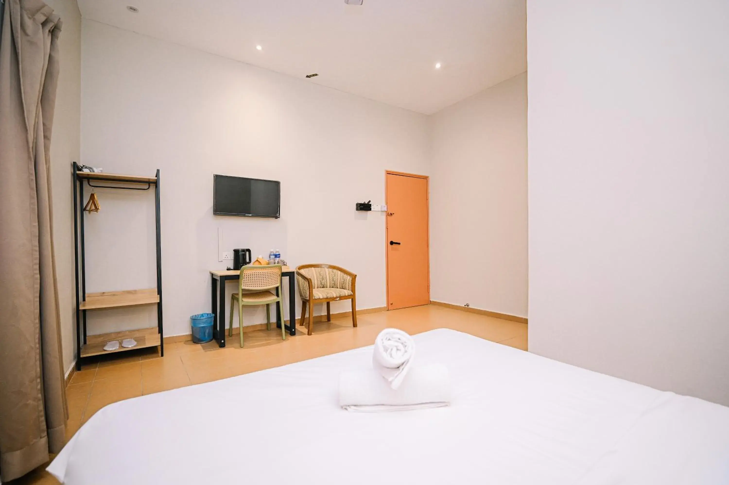 Bed in Swing & Pillows - Jonker Street Malacca Bed in Swing & Pillows - Jonker Street Malacca