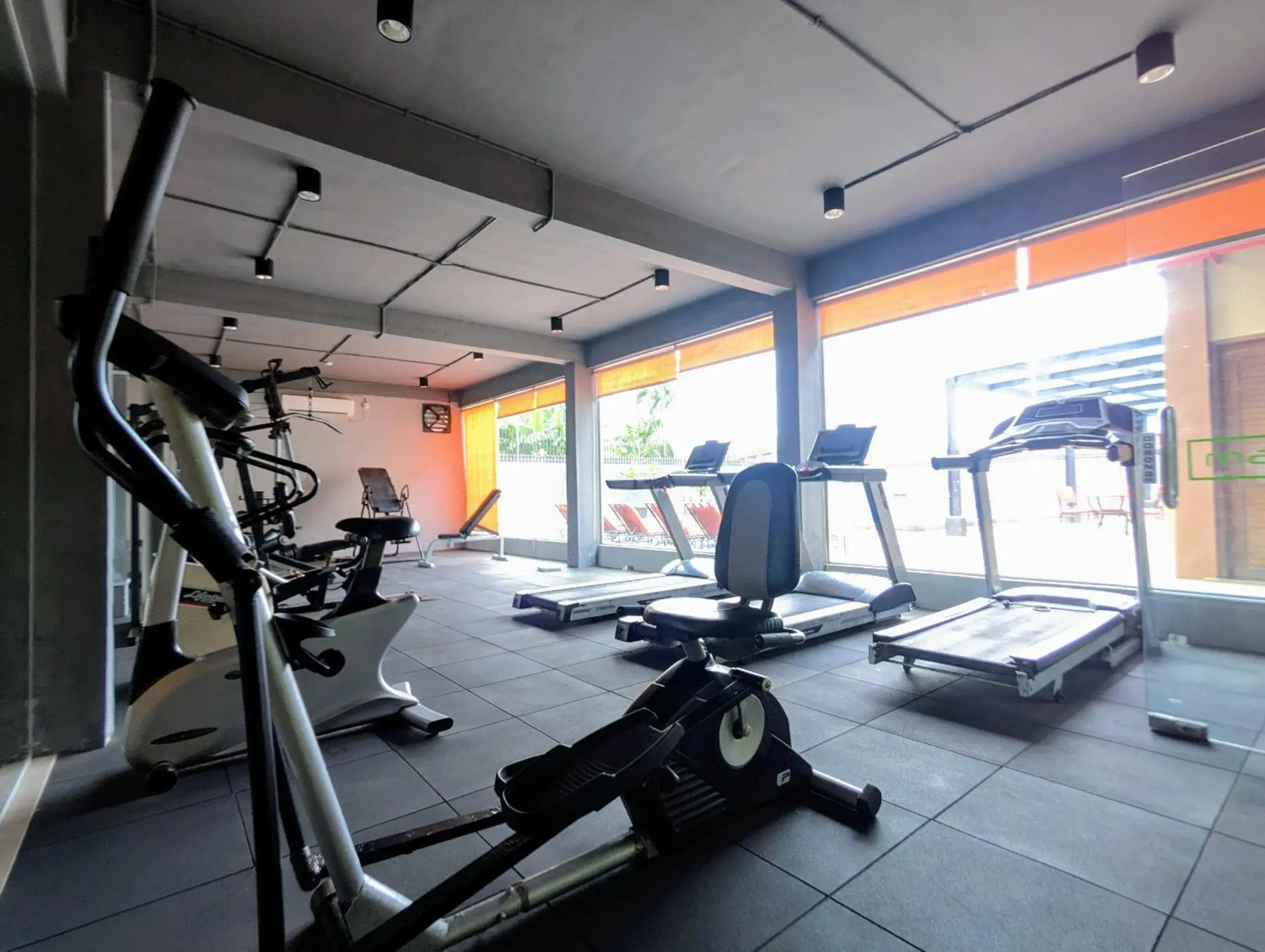 Fitness centre/facilities in MAXONE Dumai Fitness centre/facilities in MAXONE Dumai