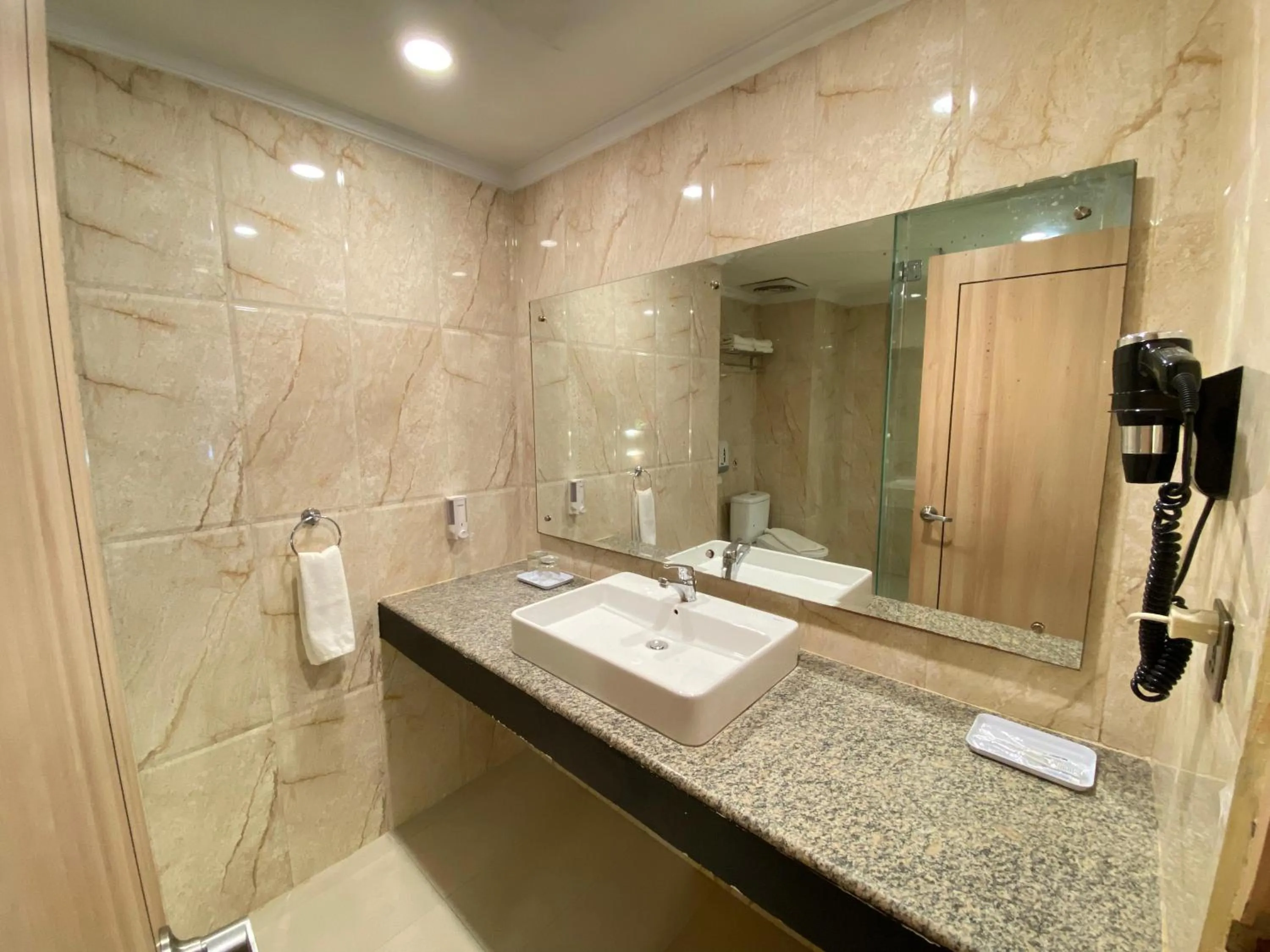 Bathroom in MAXONE Dumai