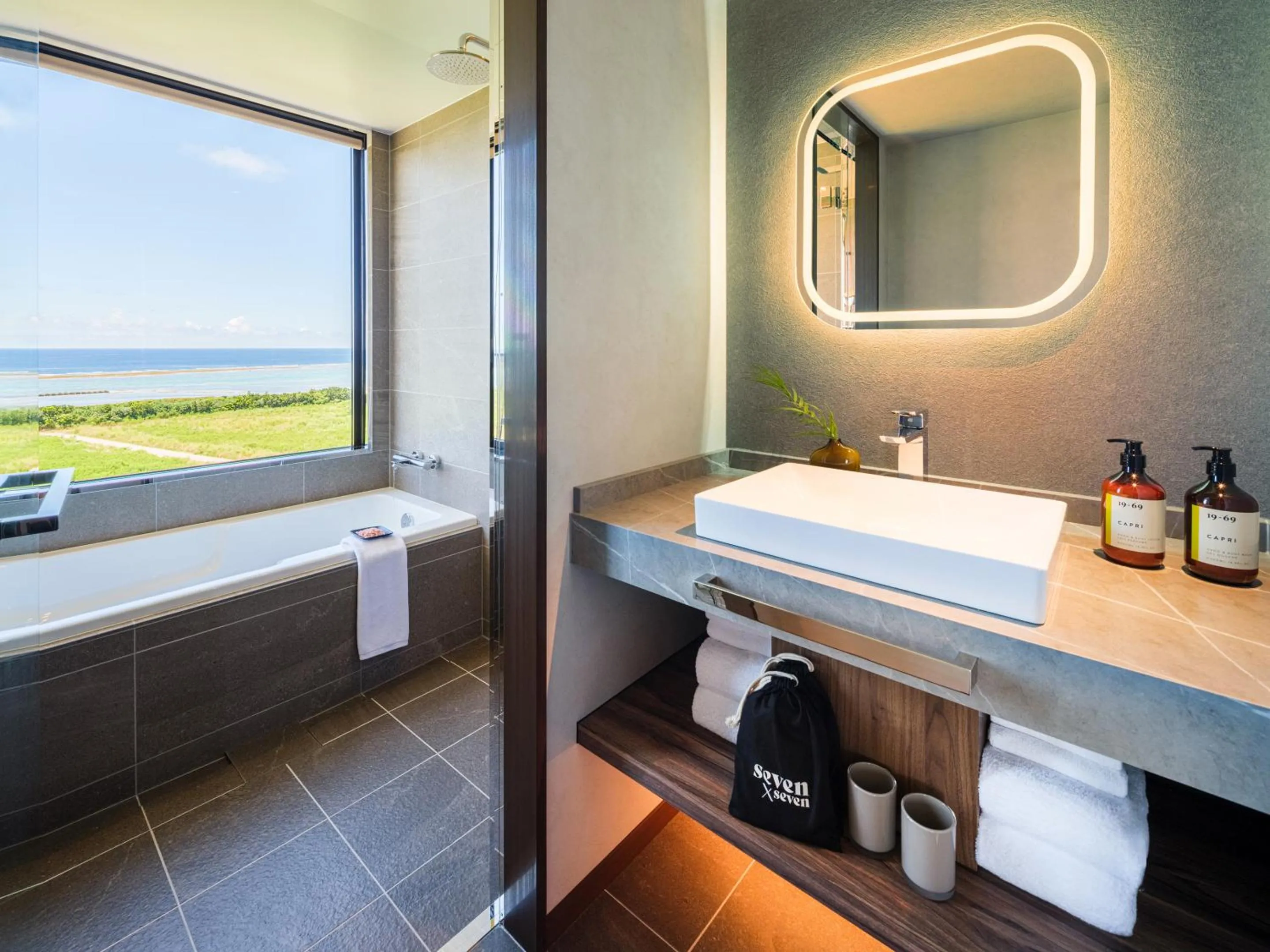 Bathroom in seven x seven ISHIGAKI