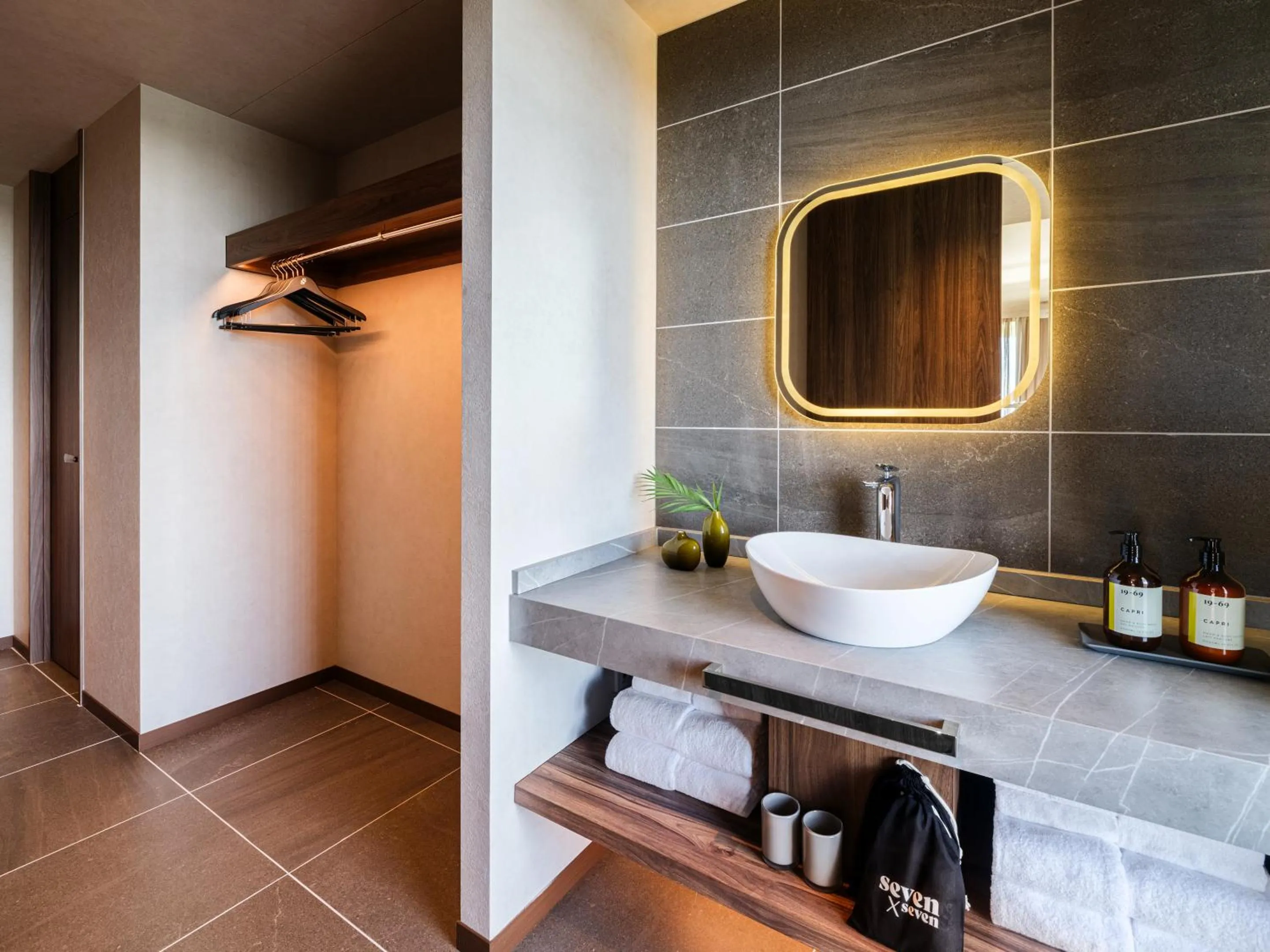 Bathroom in seven x seven ISHIGAKI