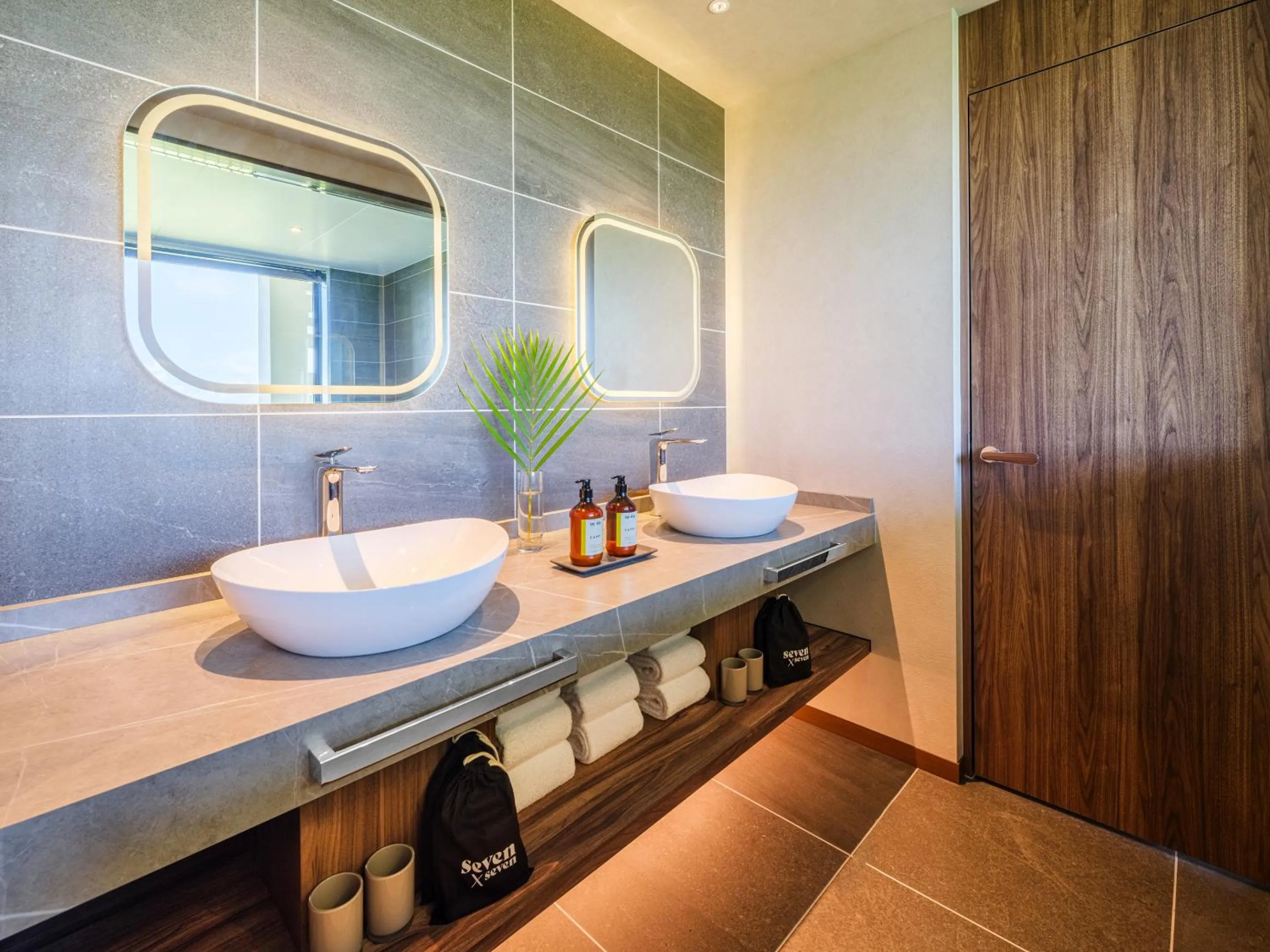 Bathroom in seven x seven ISHIGAKI