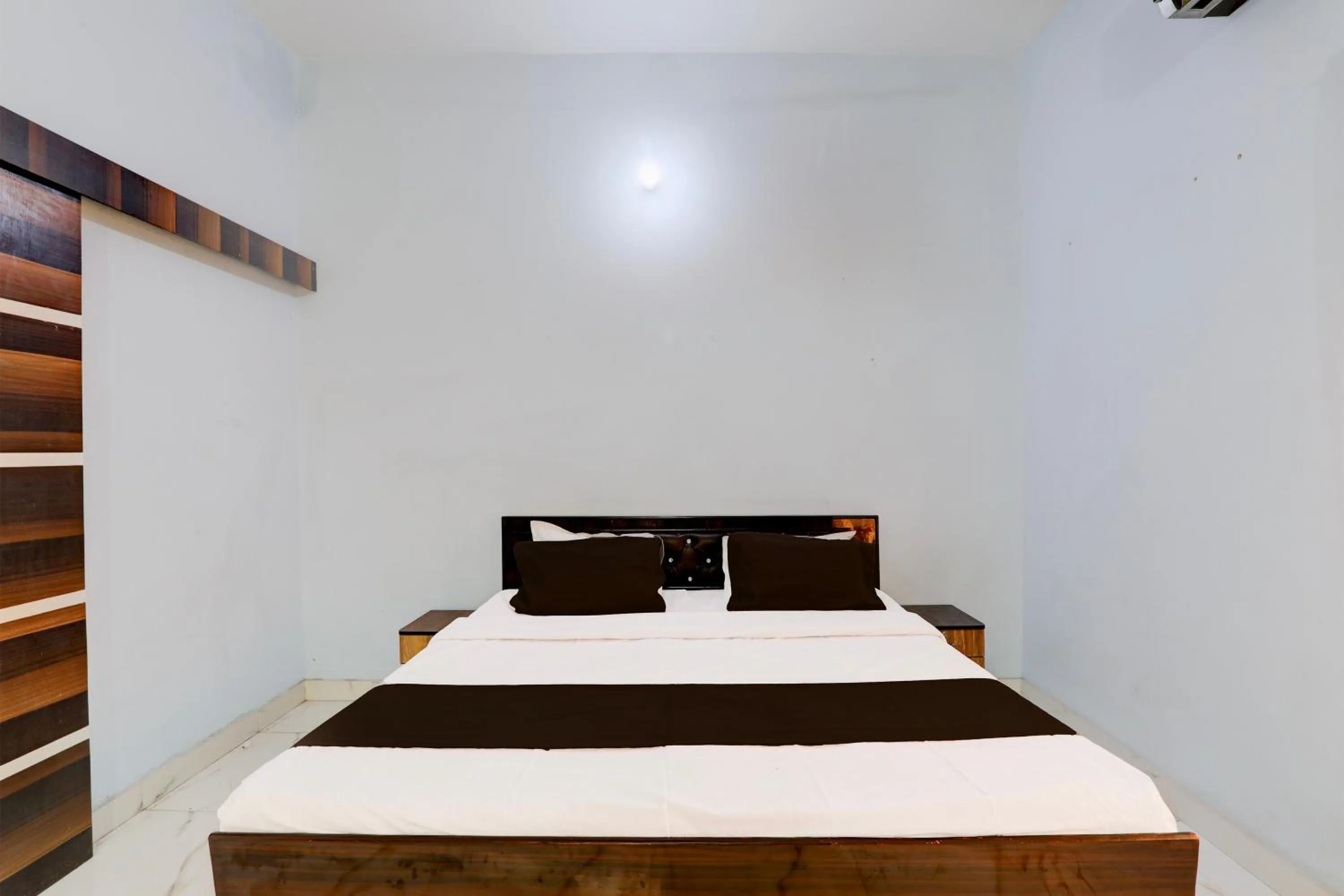 Bedroom in HOTEL O BLISS INN GUEST HOUSE