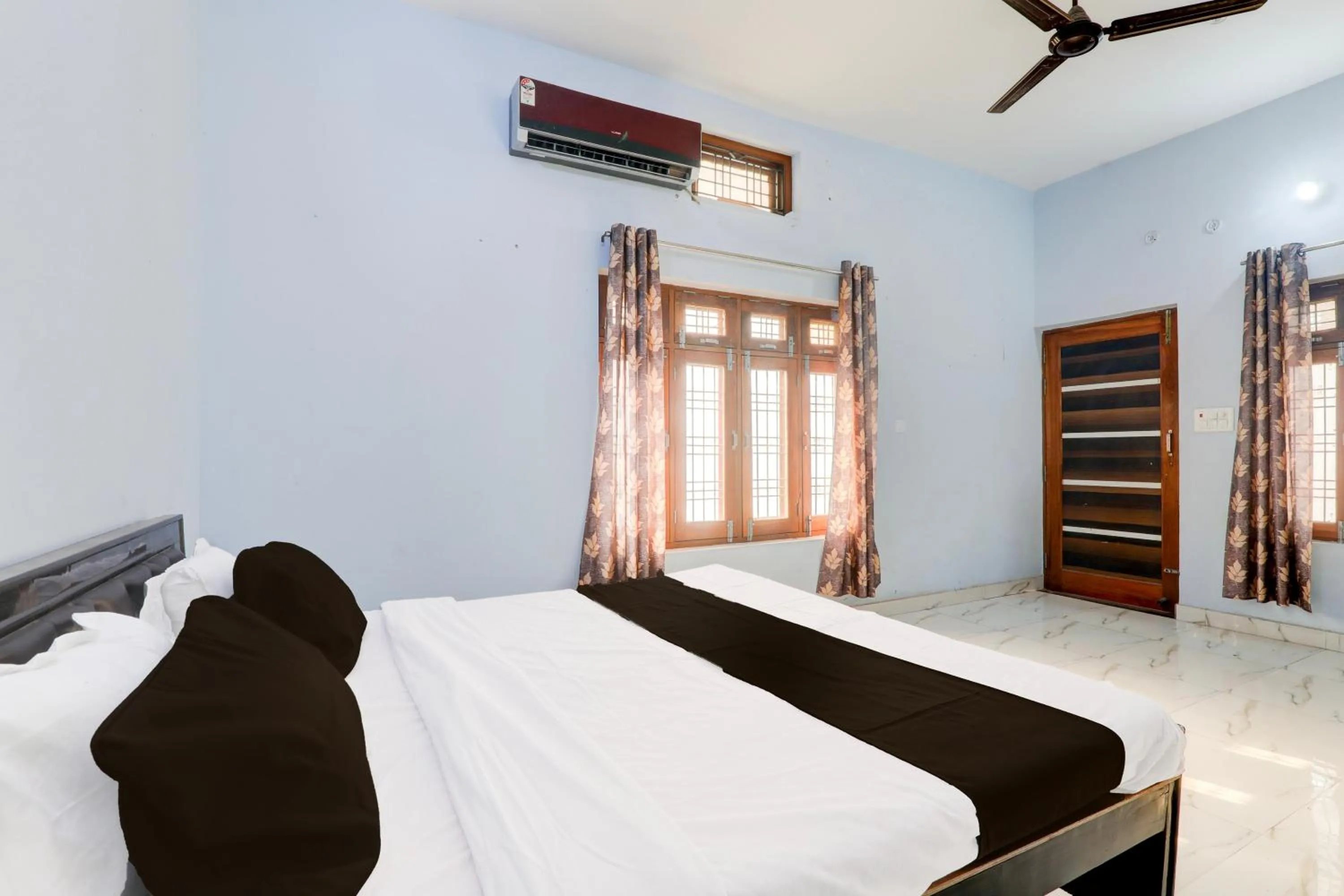 Bedroom in HOTEL O BLISS INN GUEST HOUSE