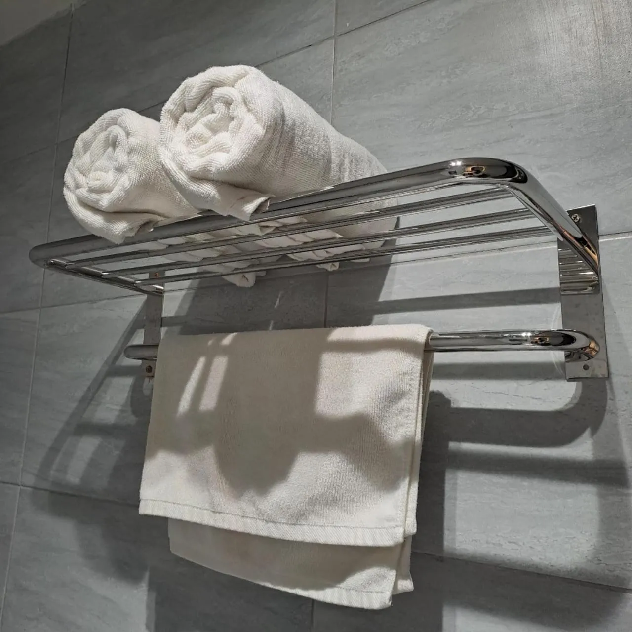 Urban Inn, Myra Meranti