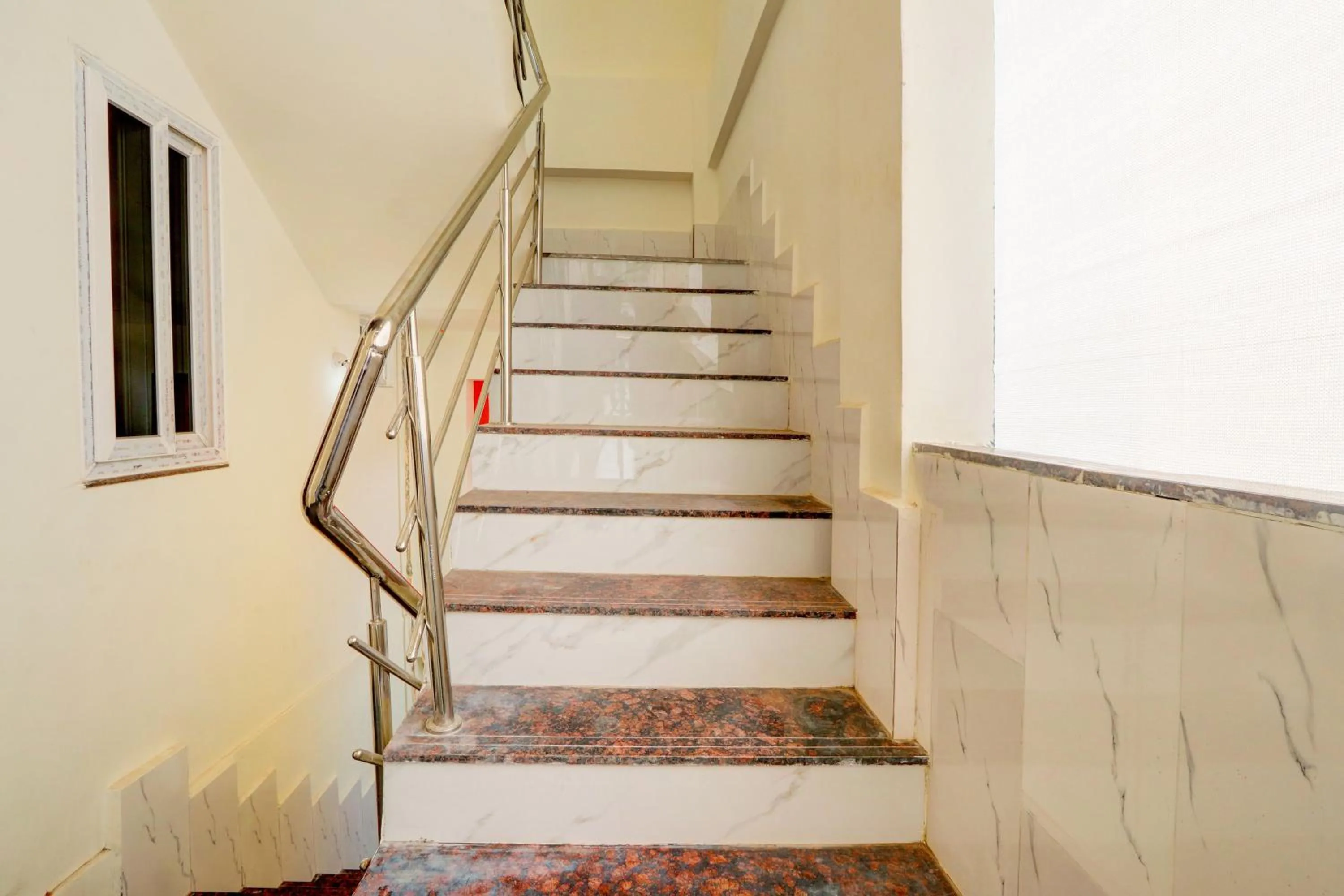 Lobby or reception in Hotel O S L N Grand