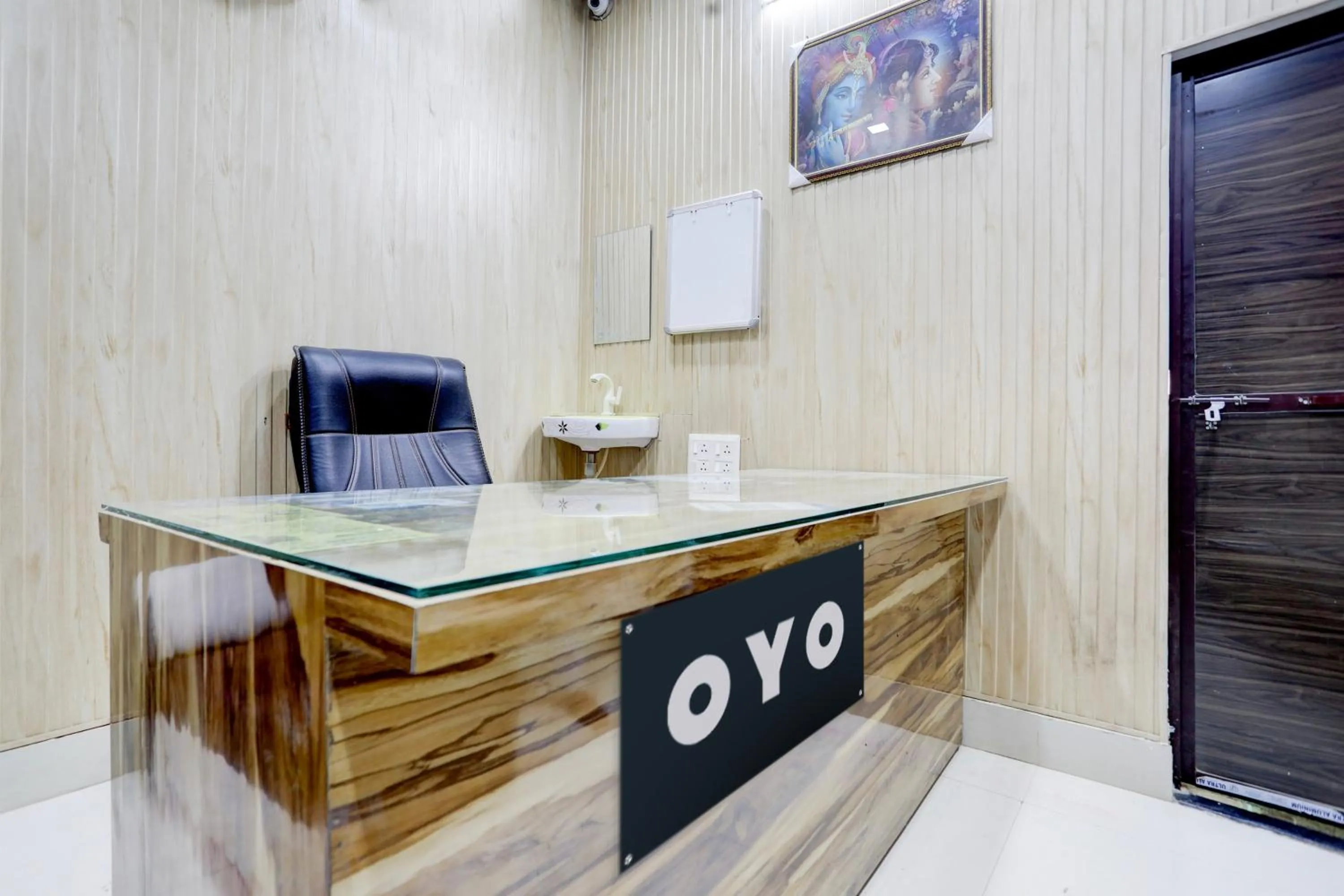 Lobby or reception in Hotel O THE HIGHWAY HOTEL