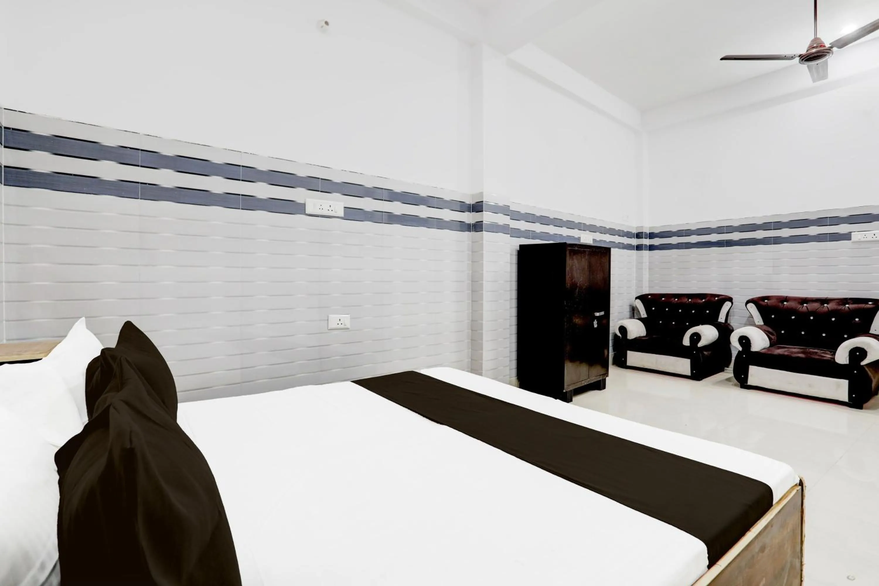 Bedroom, Bed in Hotel O THE HIGHWAY HOTEL