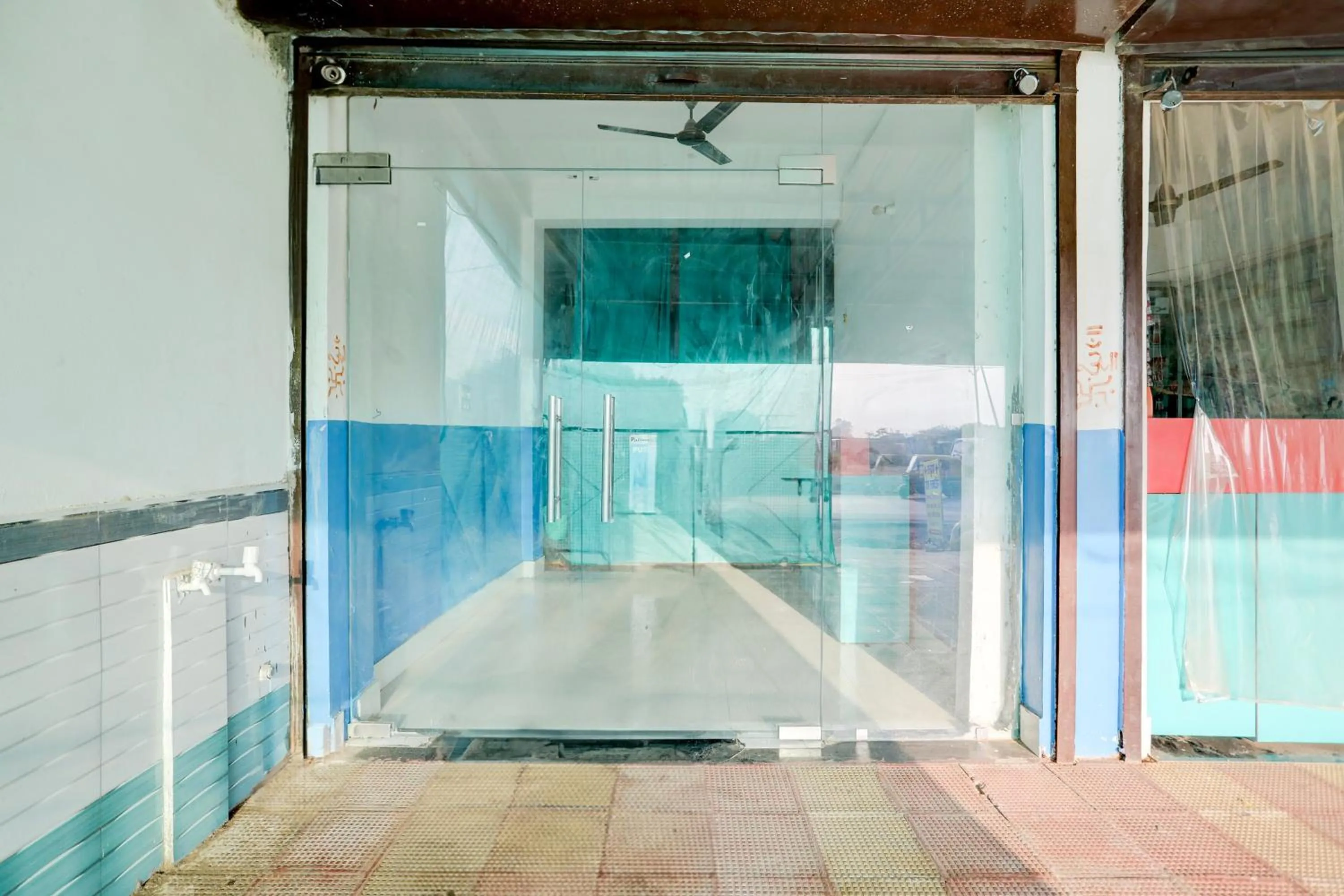 Facade/entrance in Hotel O THE HIGHWAY HOTEL