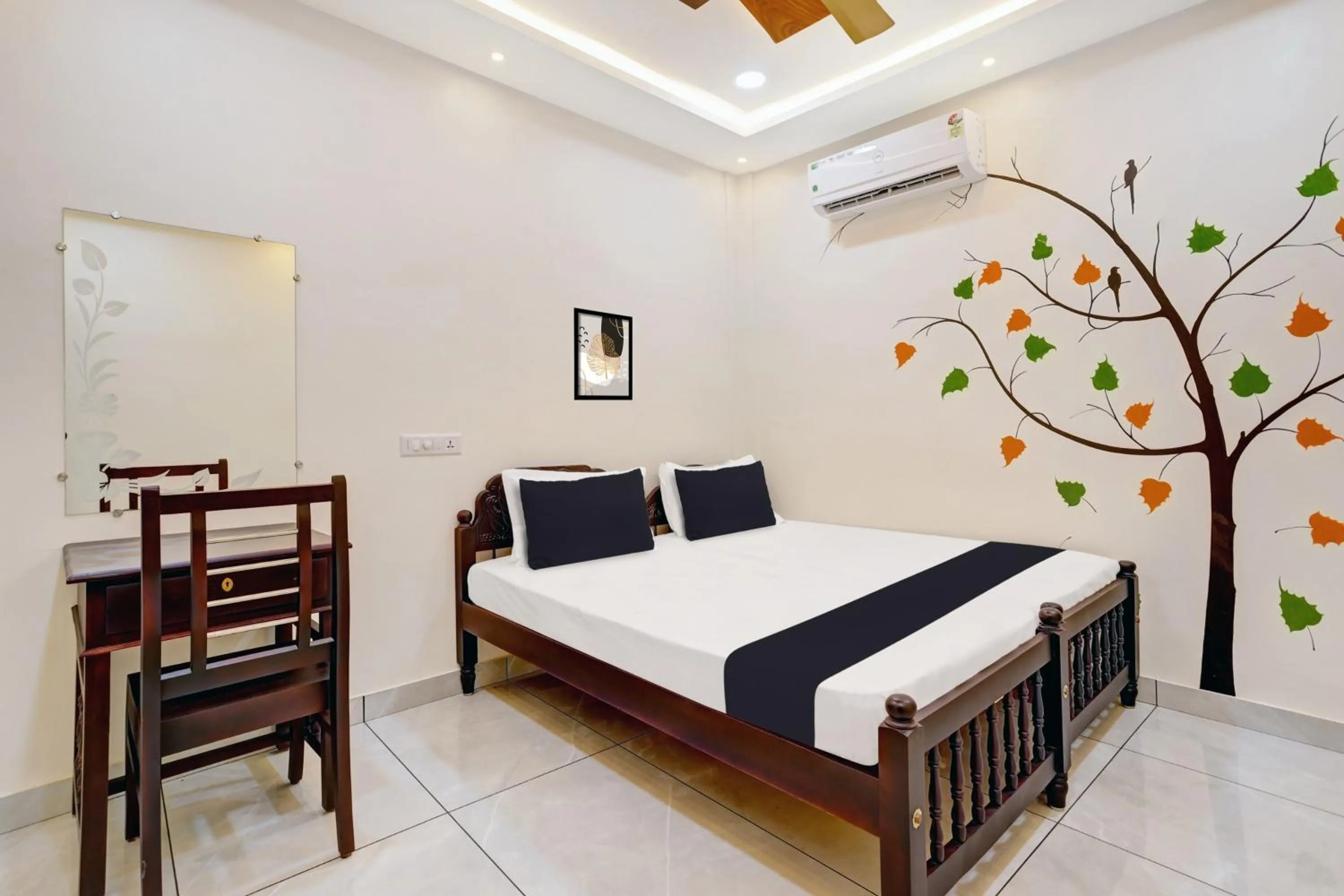 Bedroom, Bed in Hotel O PULARI BACKWATER & ROOMS