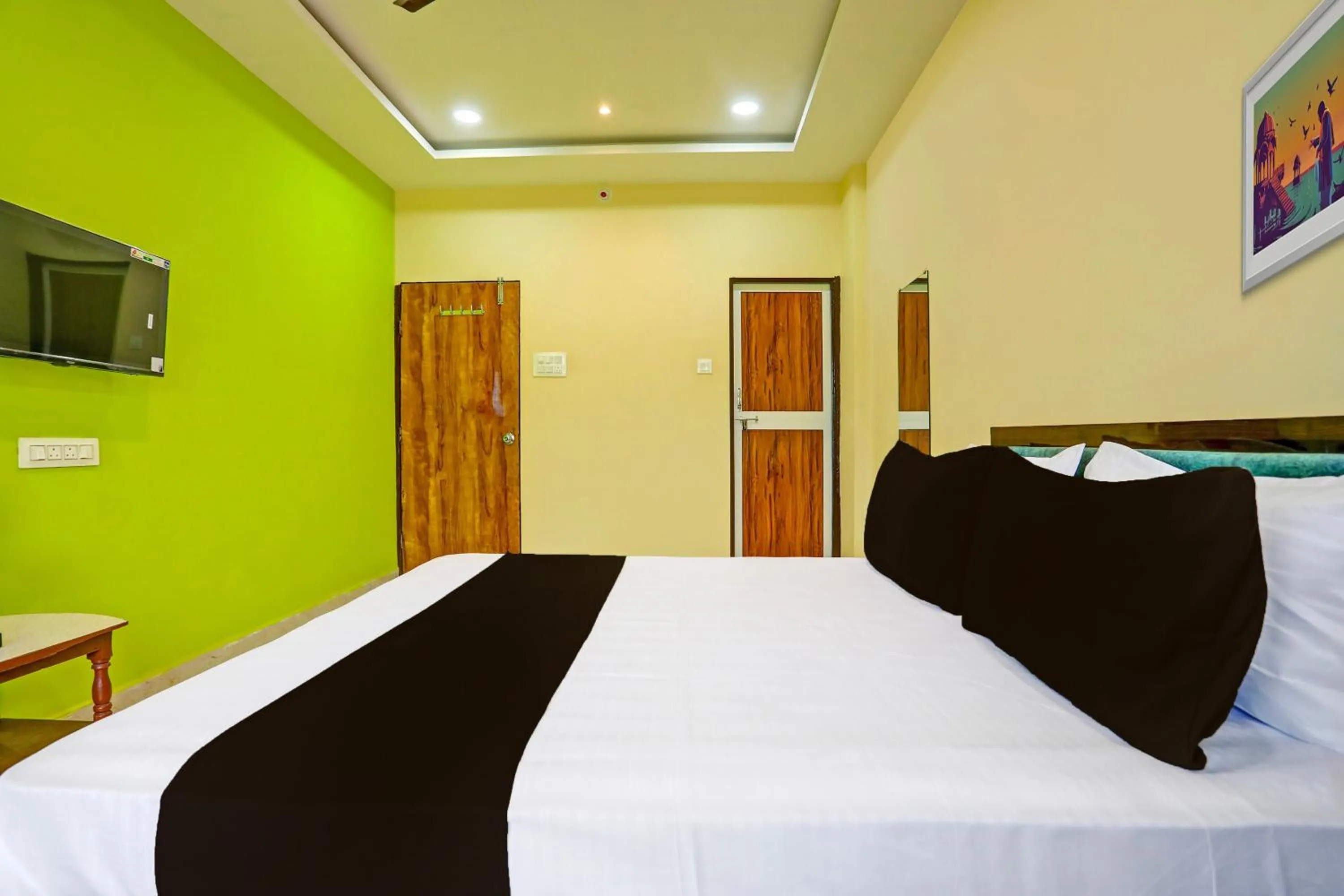 Bedroom, Bed in Super Hotel O Zoo Palace