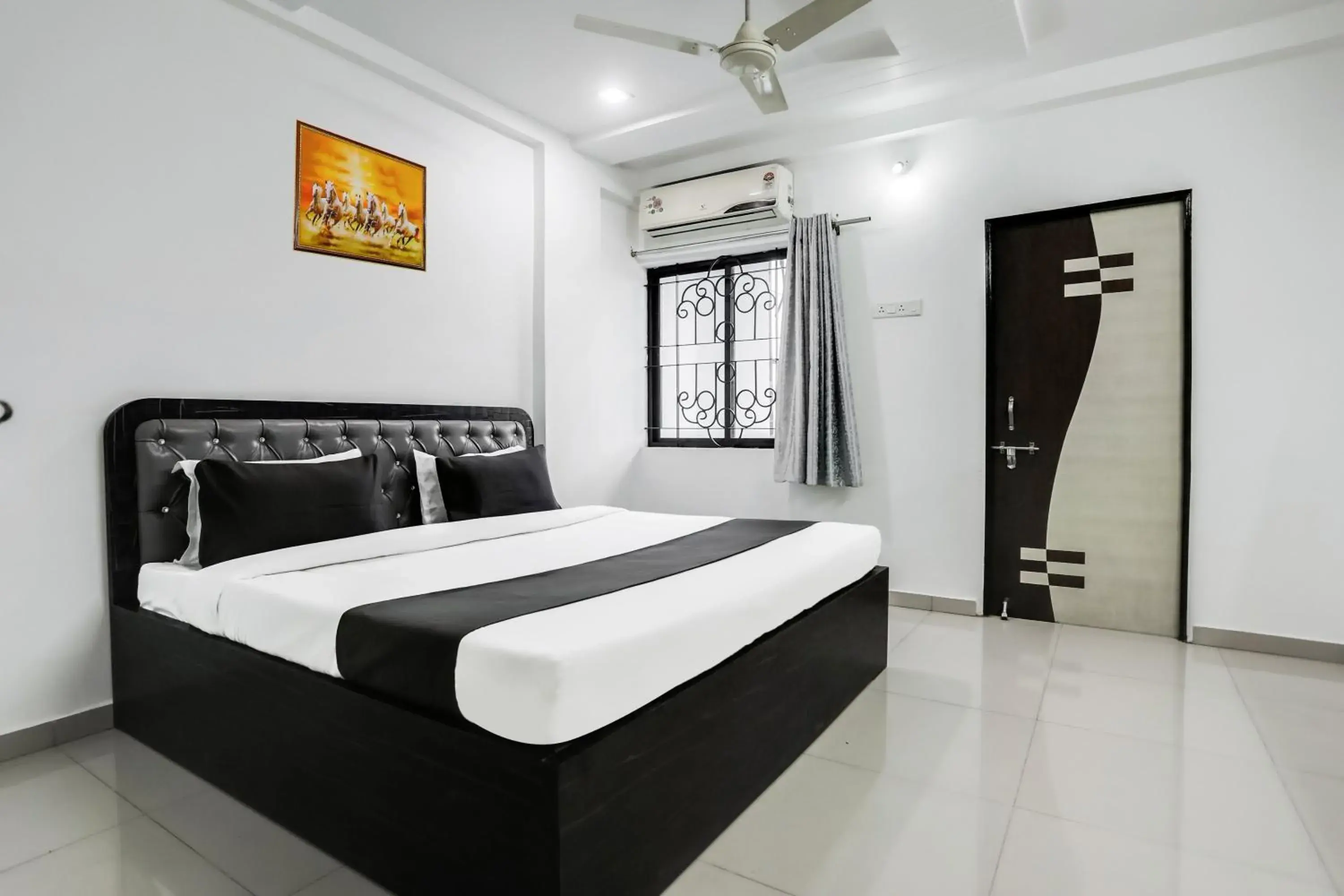 Bedroom, Bed in Hotel O Grand Trinity Bedroom, Bed in Hotel O Grand Trinity