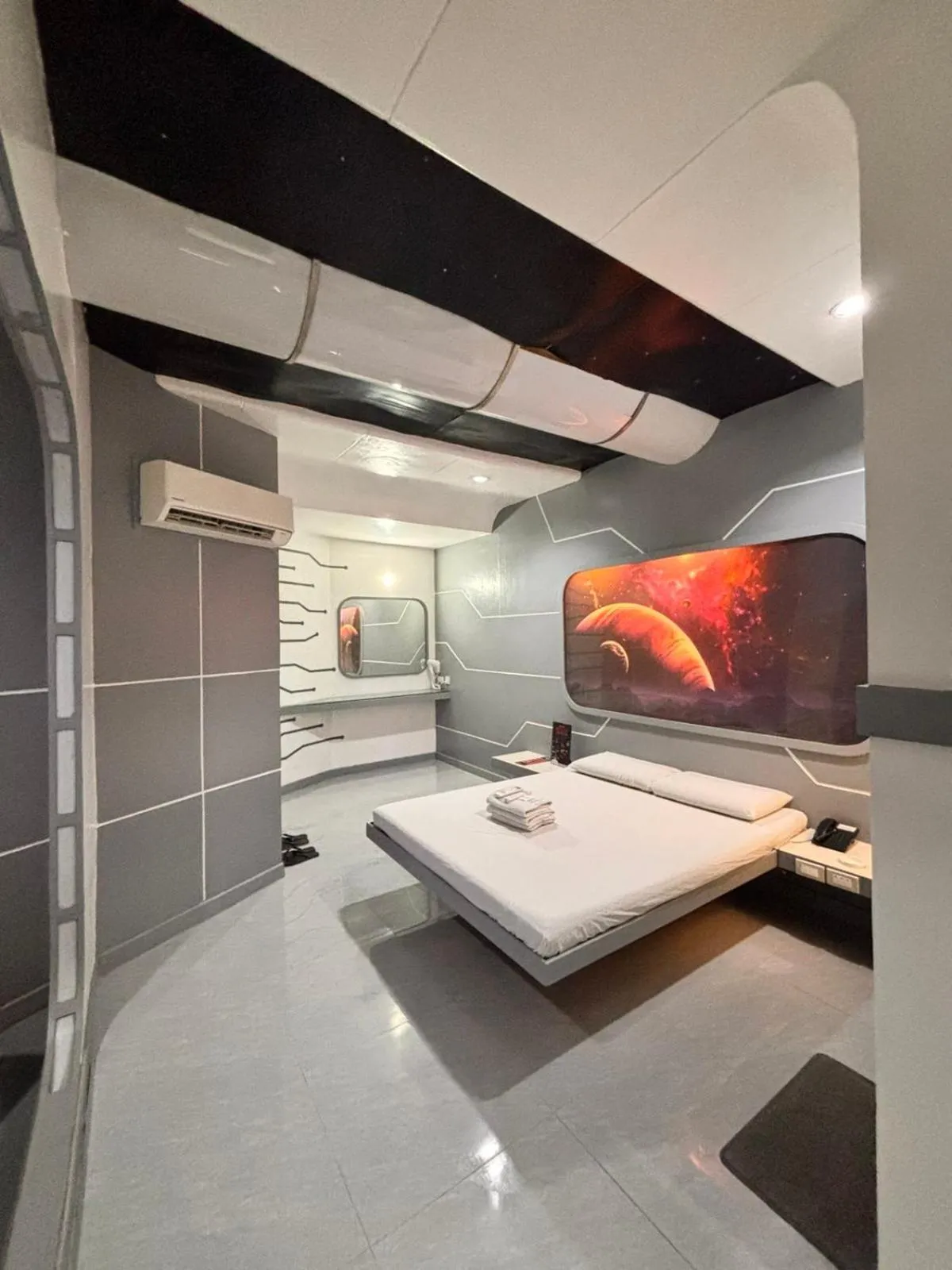Bedroom, Bed in Astrotel Cubao
