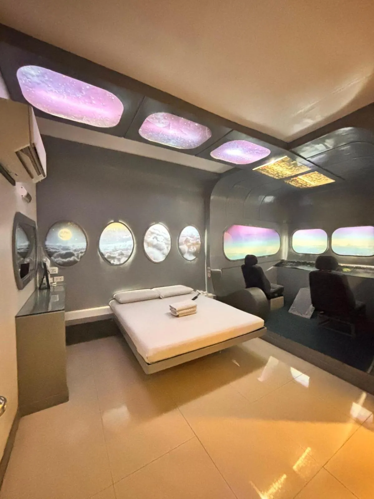 Bedroom, Bed in Astrotel Cubao