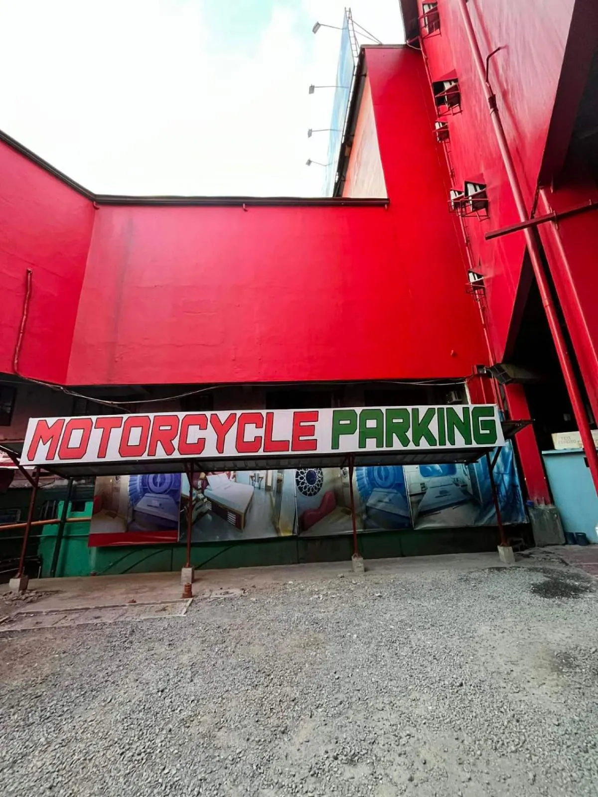 Parking in Astrotel Cubao