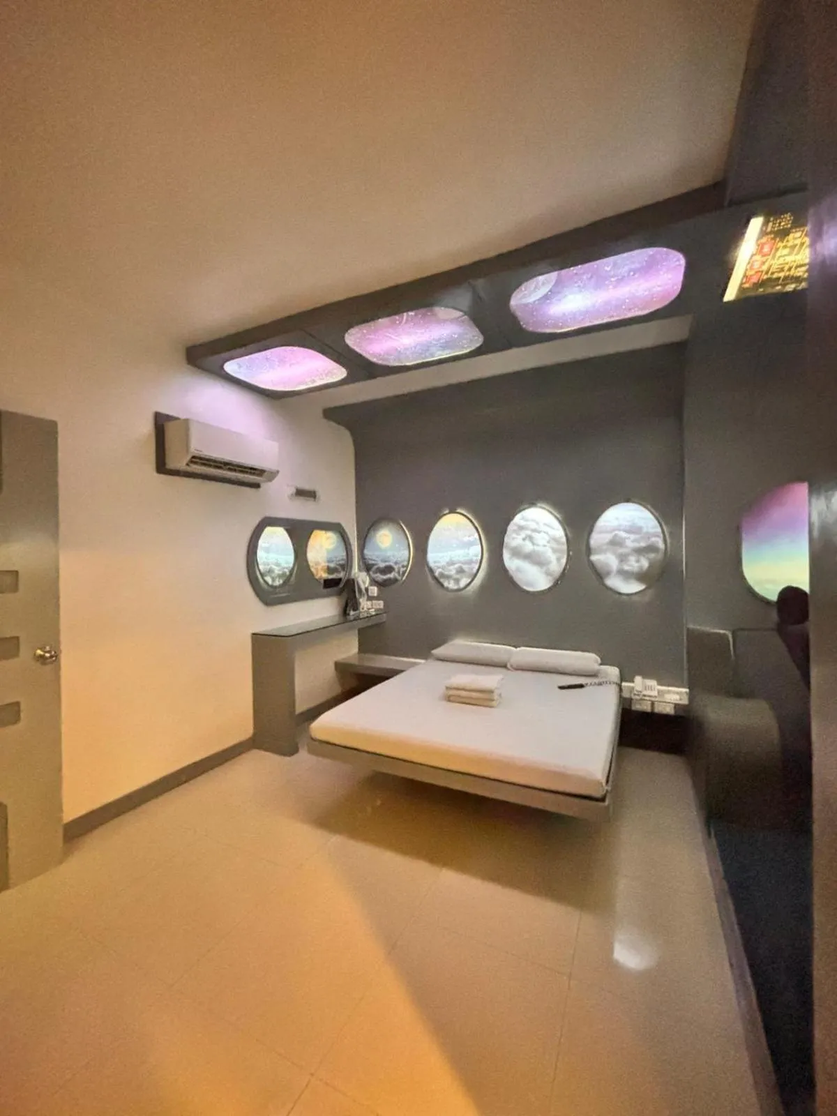 Bedroom, Bed in Astrotel Cubao