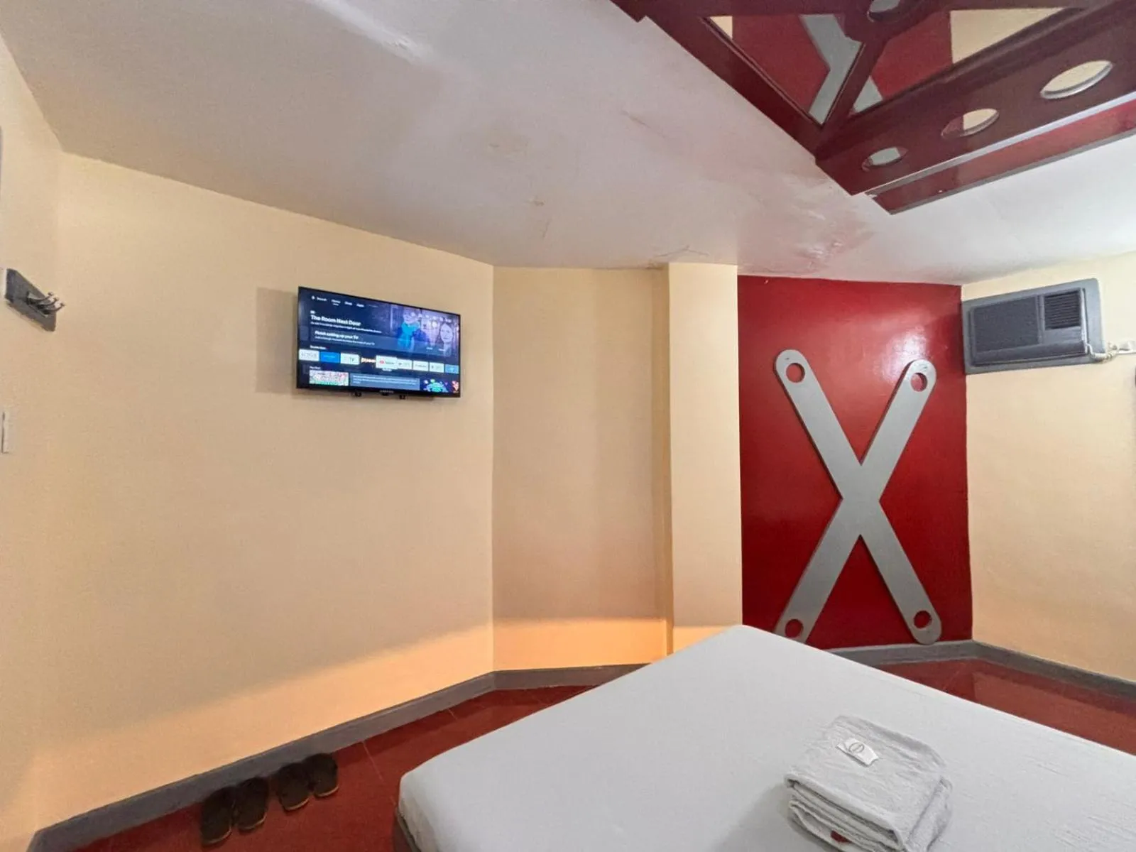 Bedroom, Bed in Astrotel Cubao