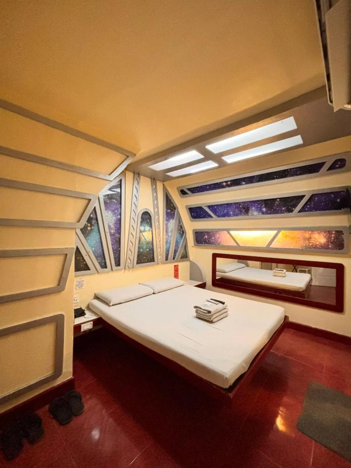 Bedroom, Bed in Astrotel Cubao