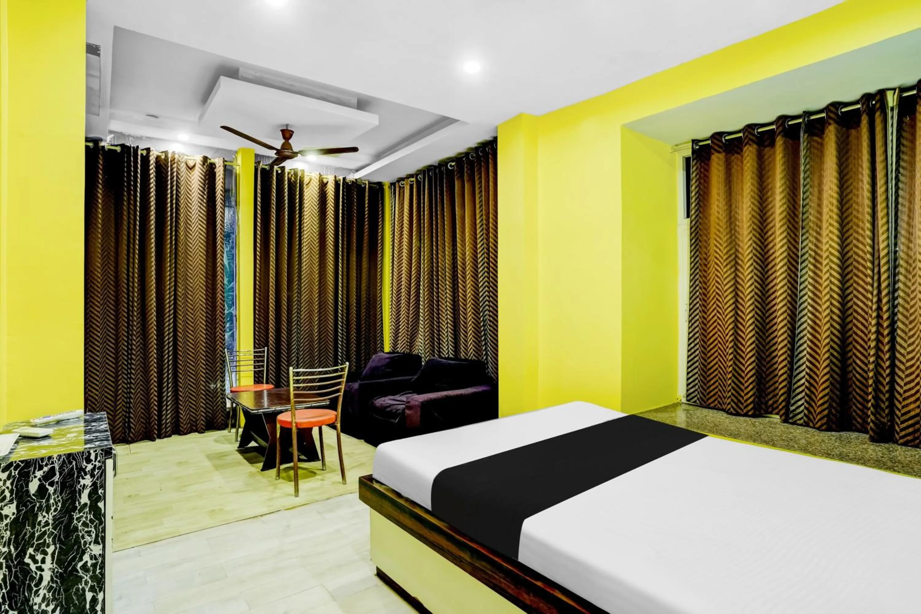 Bathroom, Bed in Hotel O Harsh Regency