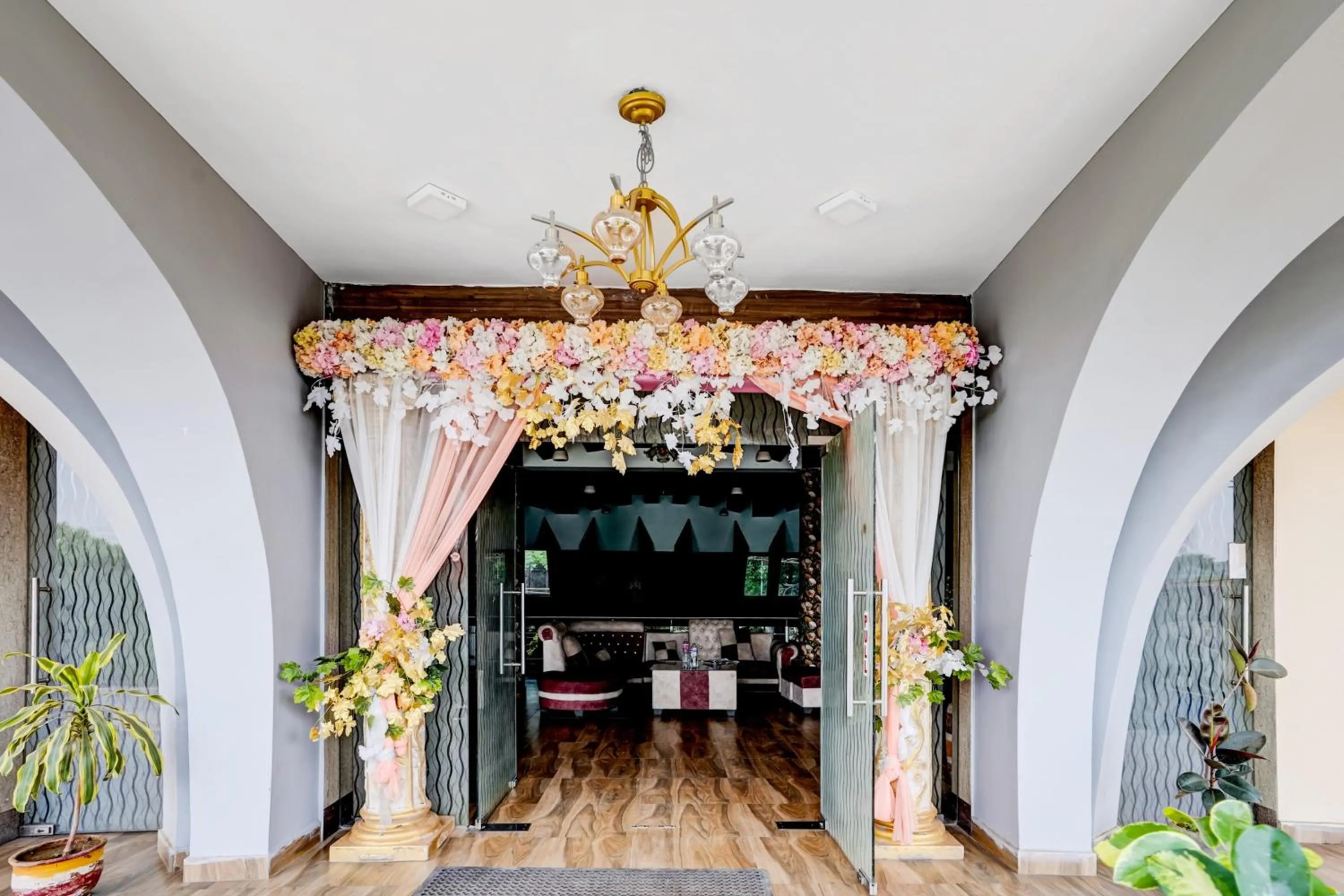 Facade/entrance in Hotel O Harsh Regency