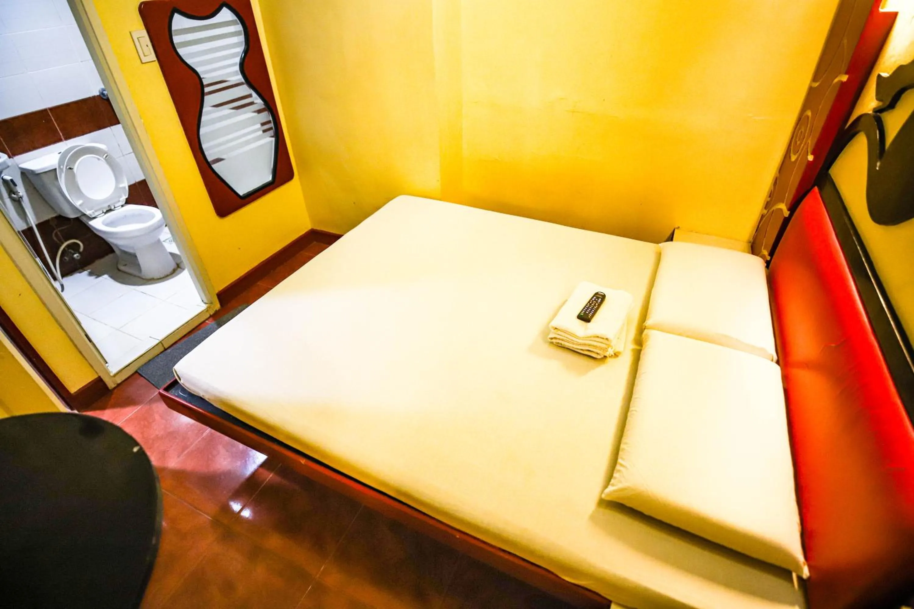 Bed in Astrotel Novaliches