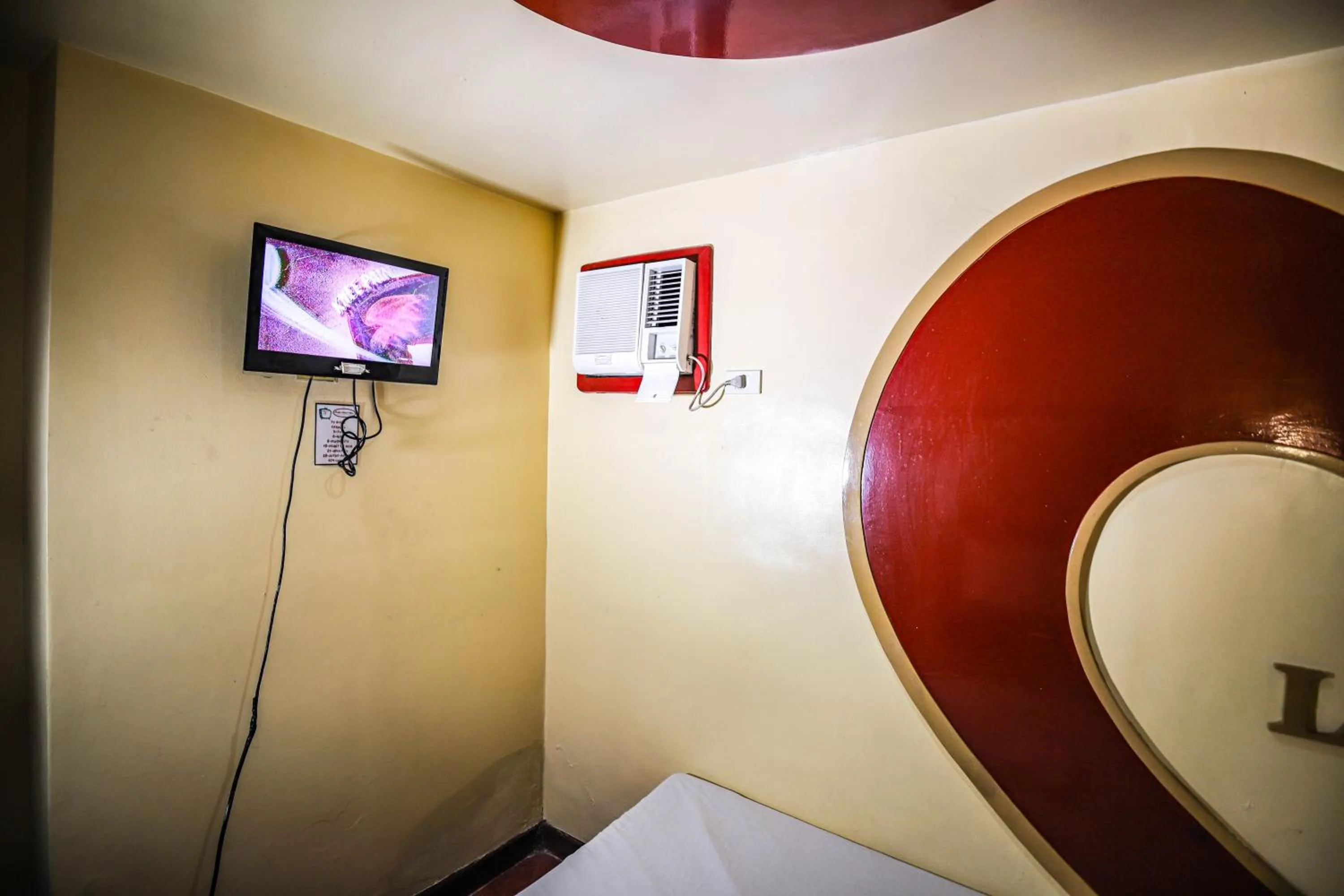 Bed in Astrotel Novaliches