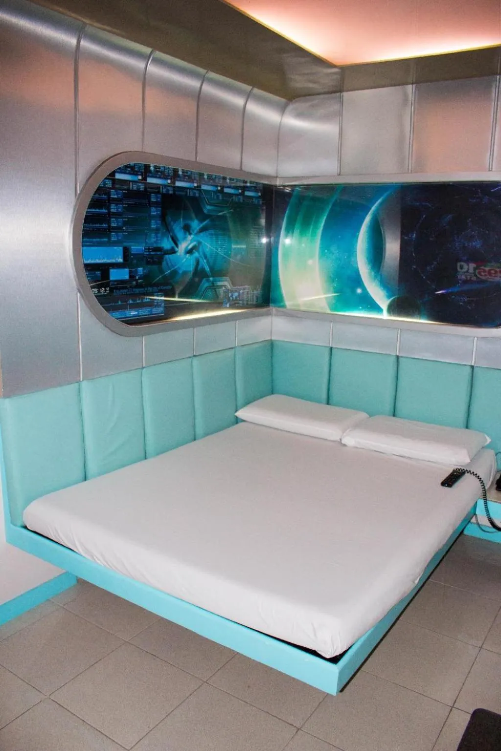 Photo of the whole room, Bed in Astrotel Calamba