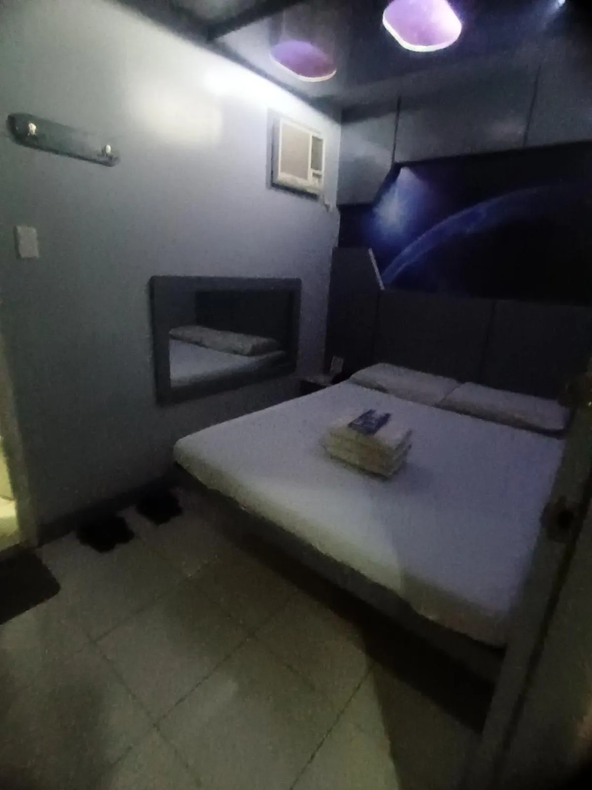 Bedroom, Bed in Astrotel Calamba