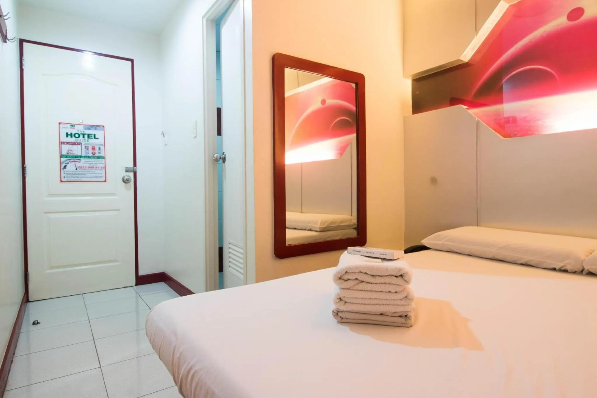 Bed in Astrotel Calamba