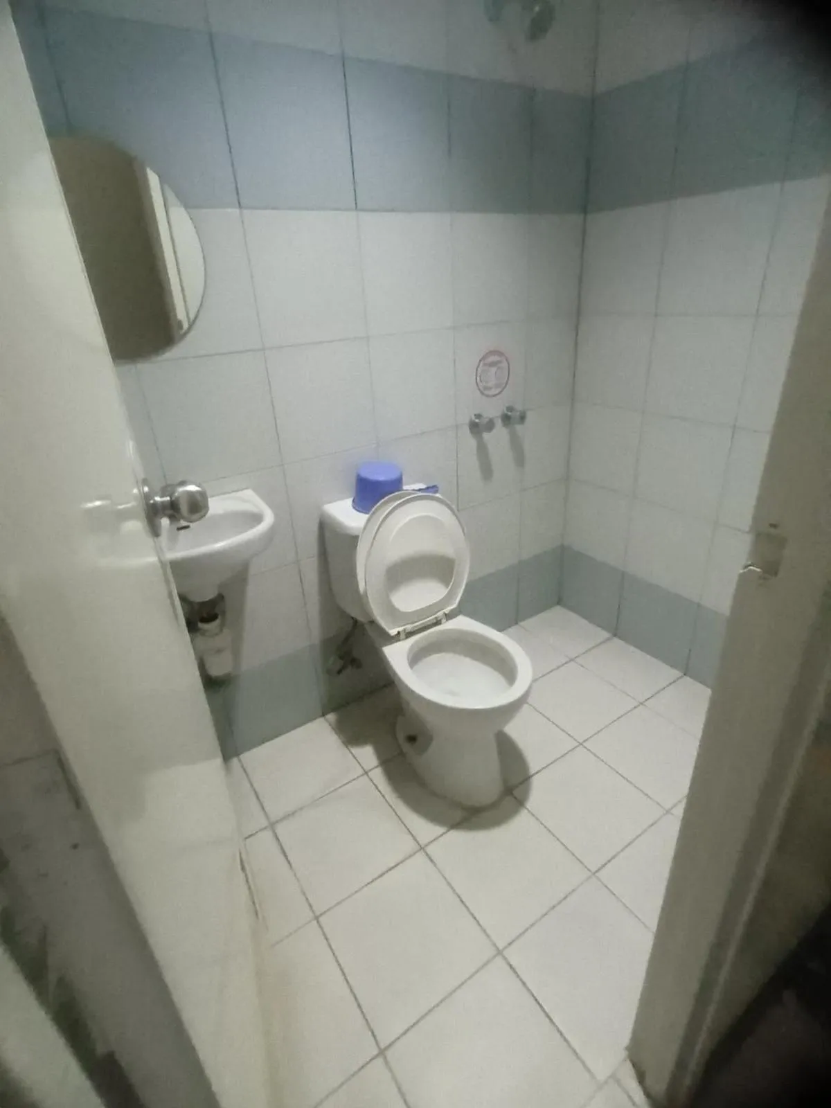 Bathroom in Astrotel Calamba