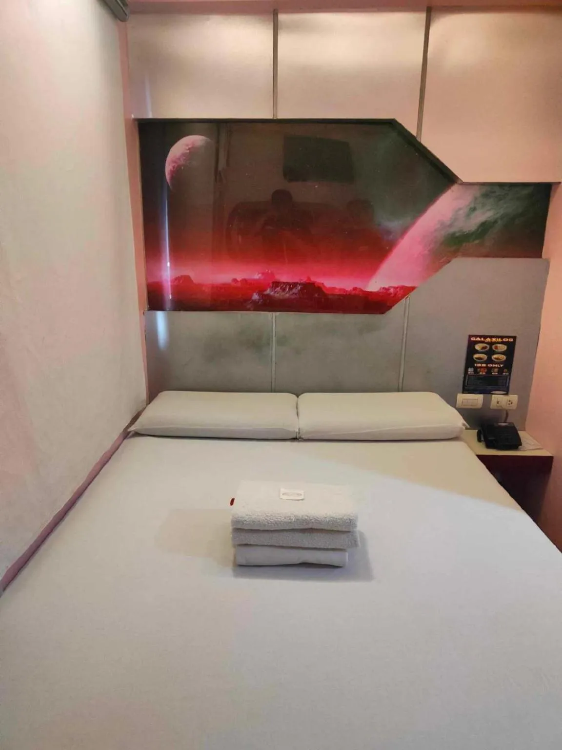 Photo of the whole room, Bed in Astrotel Guadalupe