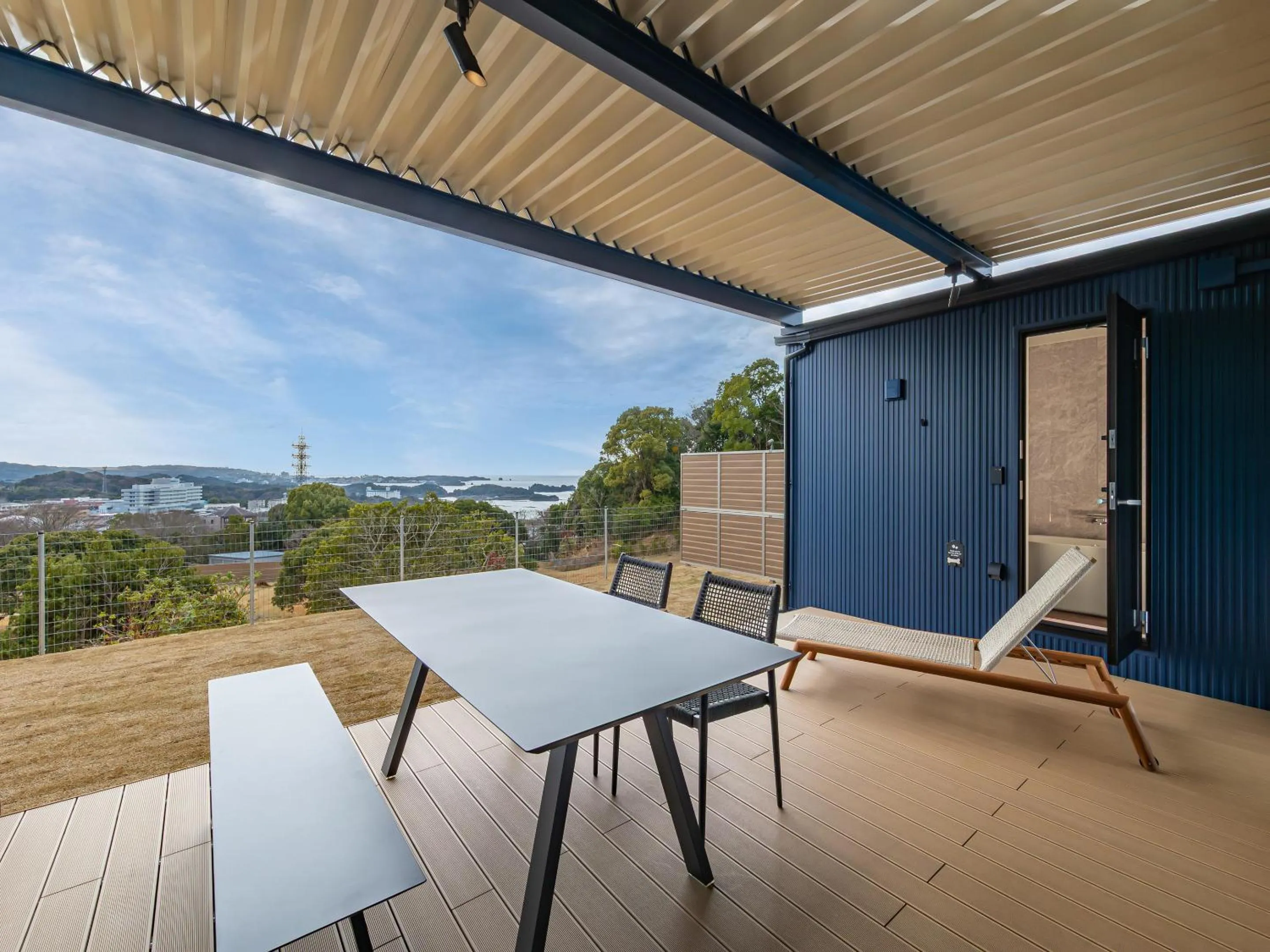 Photo of the whole room in Wan Wan Paradise Premier Nanki Shirahama