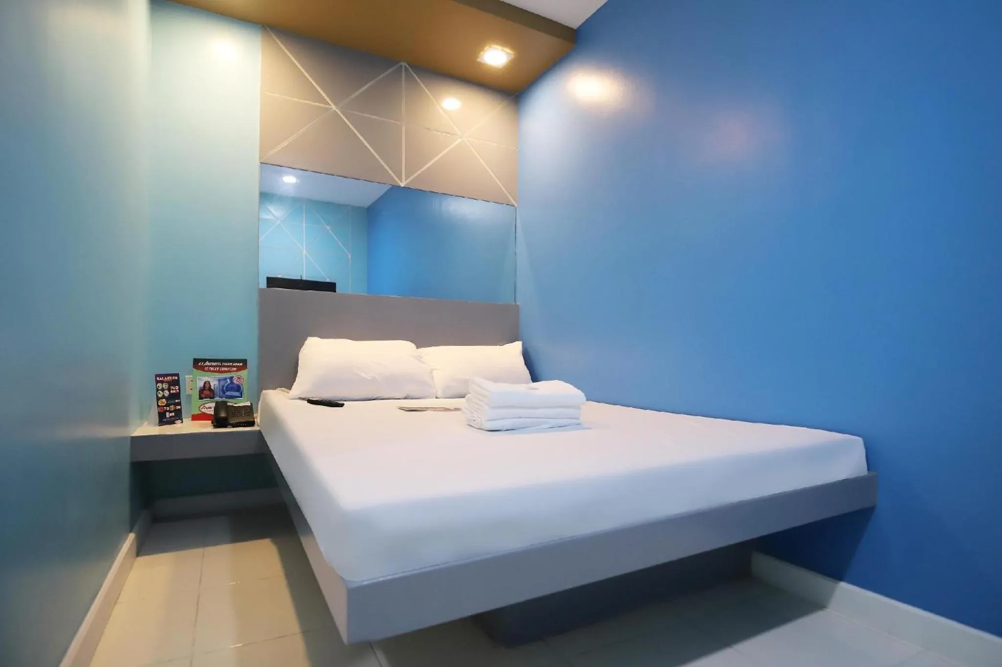 Bed in Astrotel Divisoria