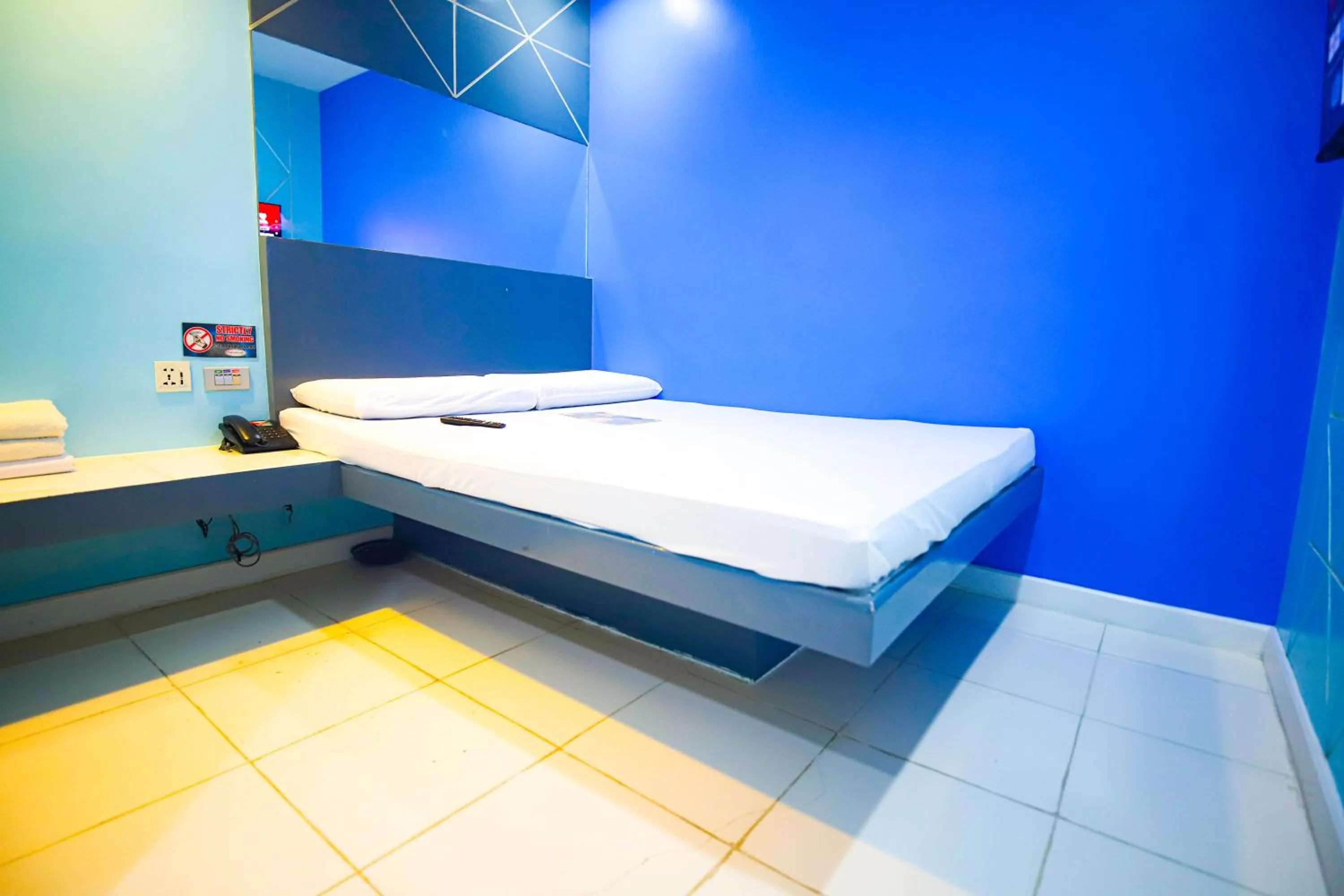 Bed in Astrotel Divisoria