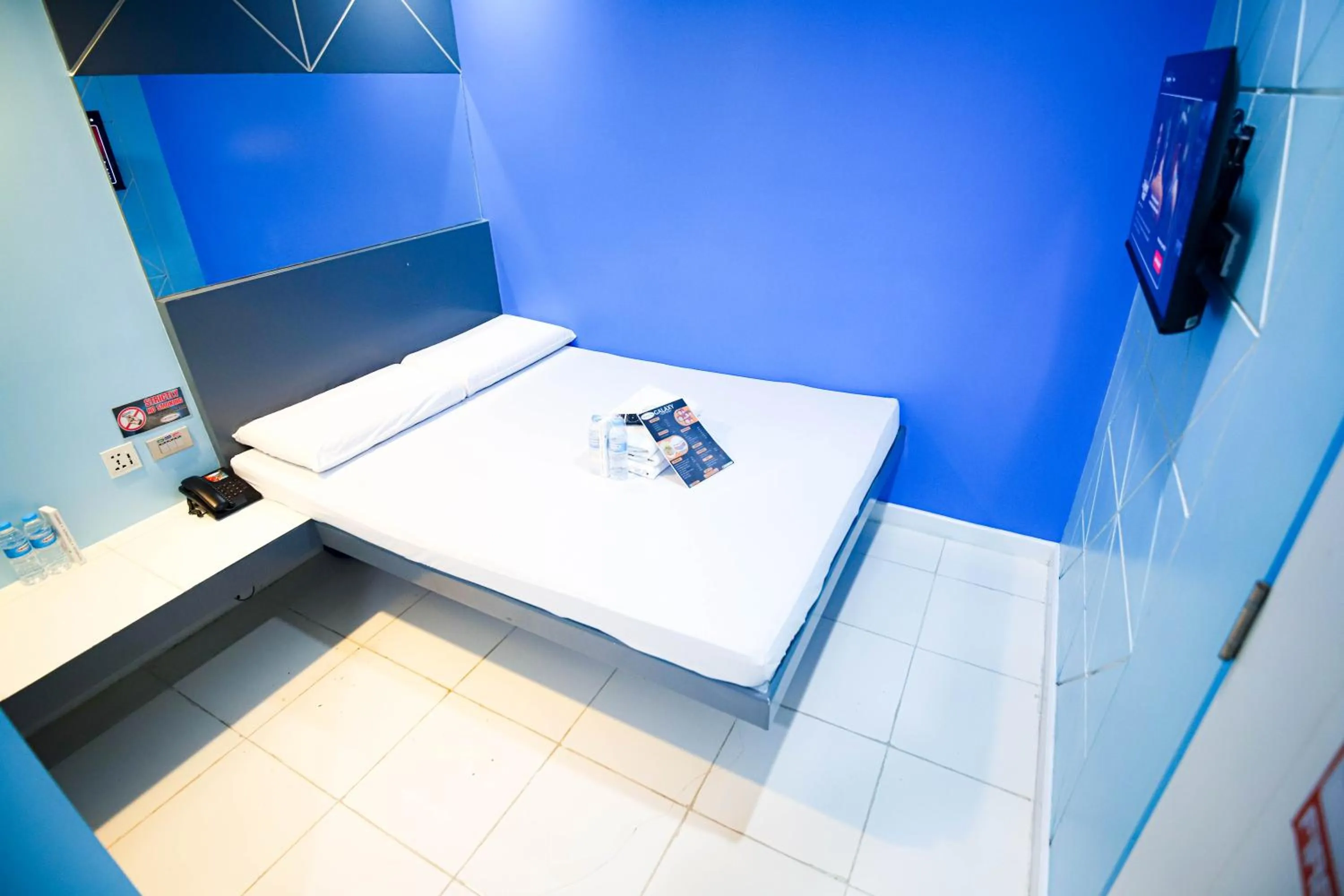 Bed in Astrotel Divisoria