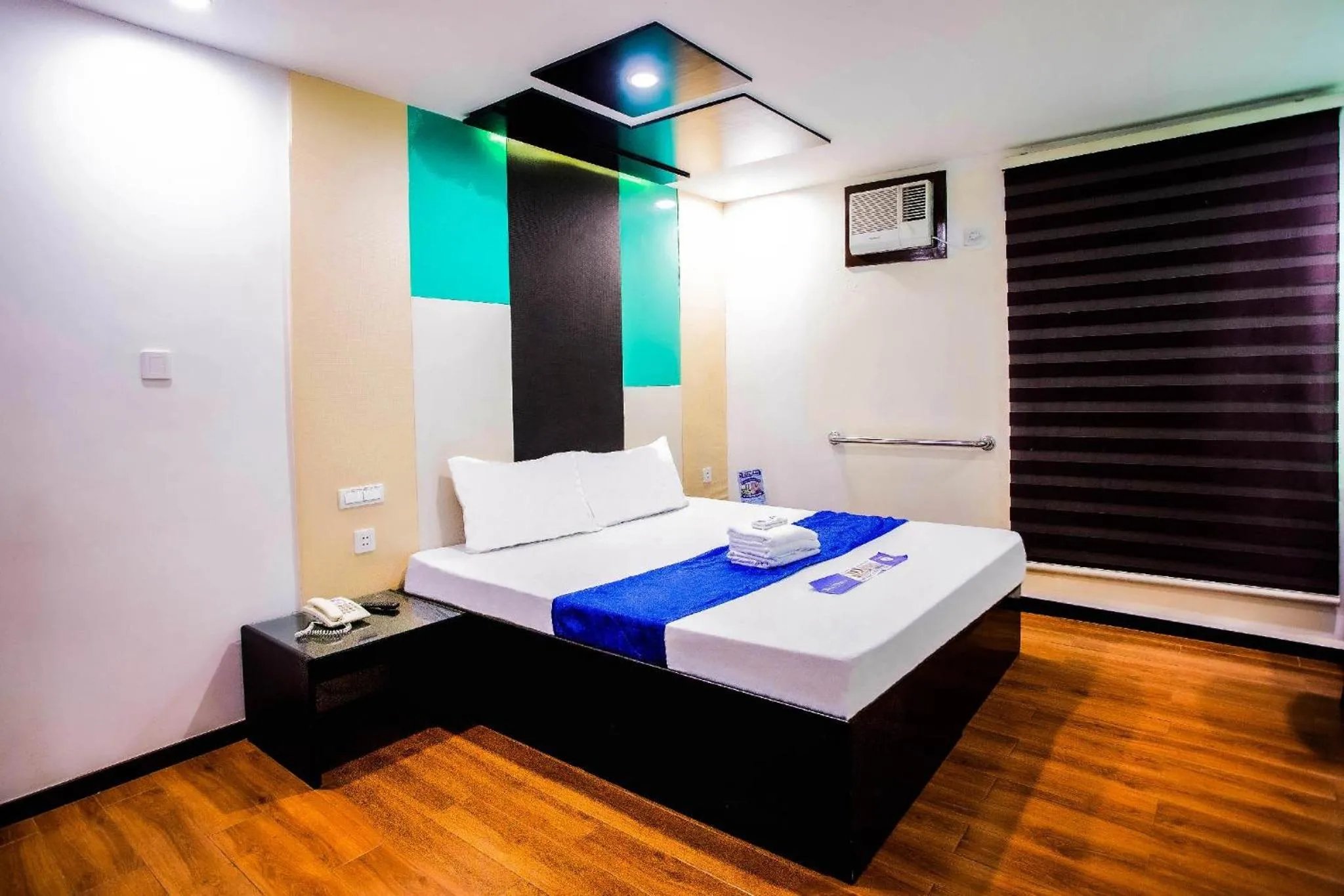 Bed in Hotel Dreamworld North Edsa