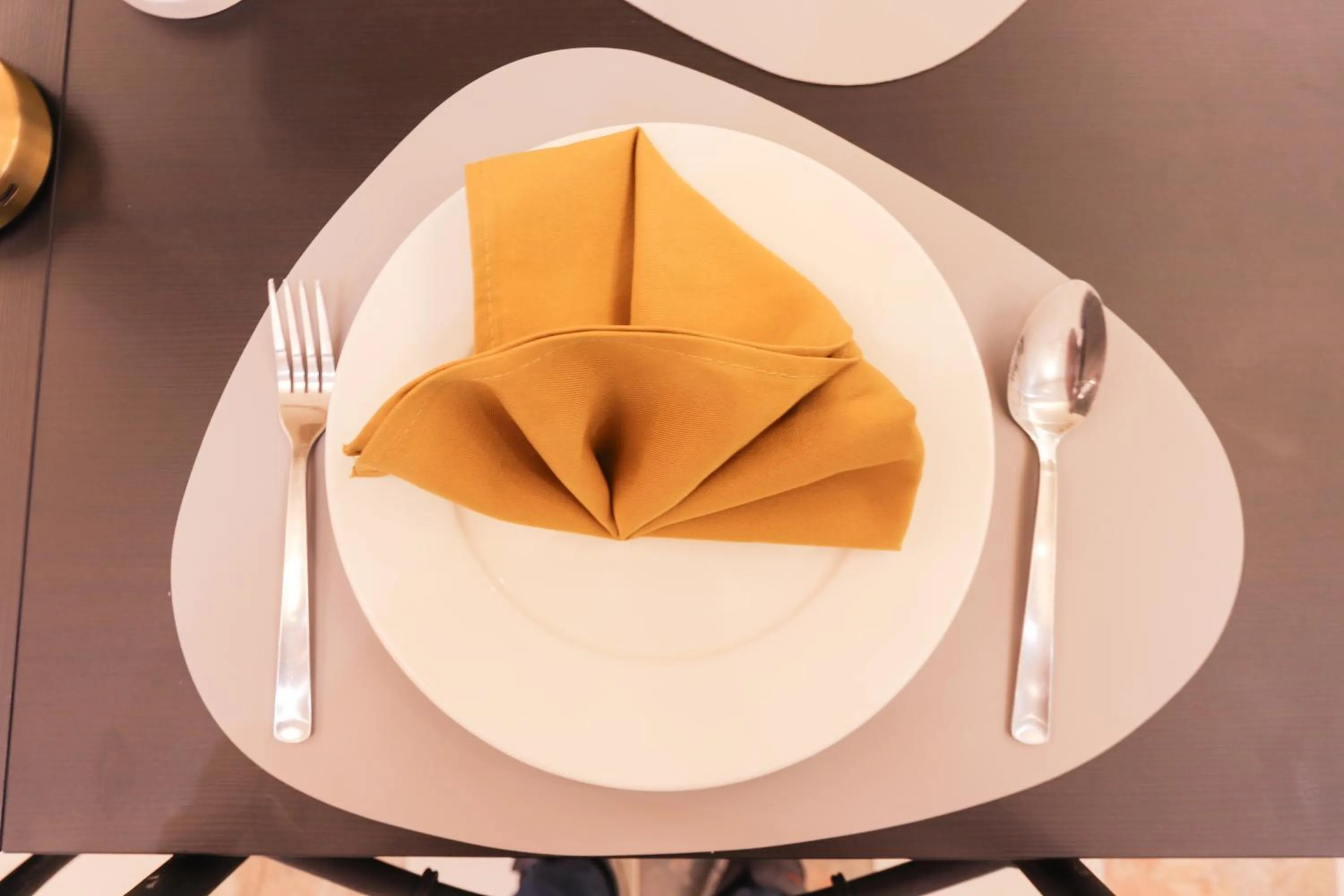 Restaurant/places to eat in Hotel Dreamworld North Edsa