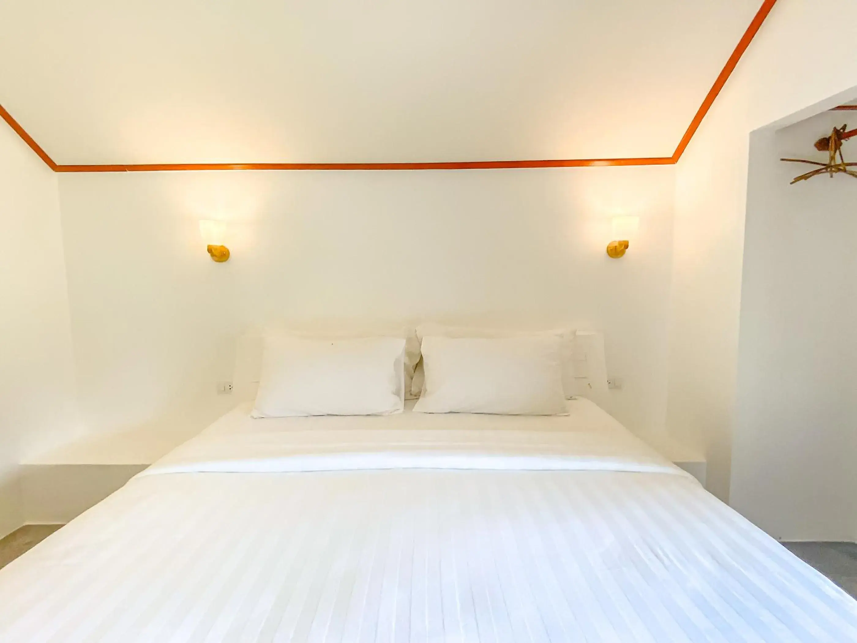 Bed in Chumphon Cabana Resort Bed in Chumphon Cabana Resort