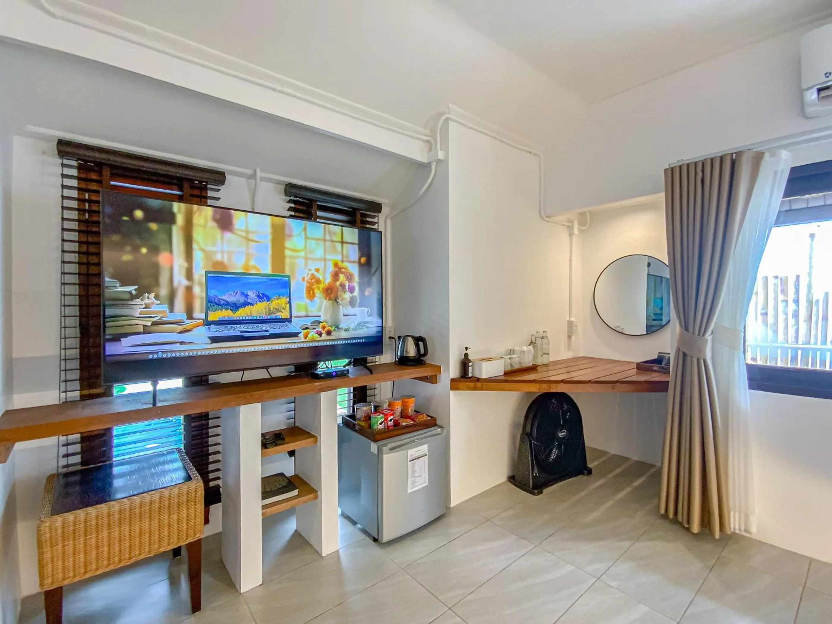 TV and multimedia in Chumphon Cabana Resort