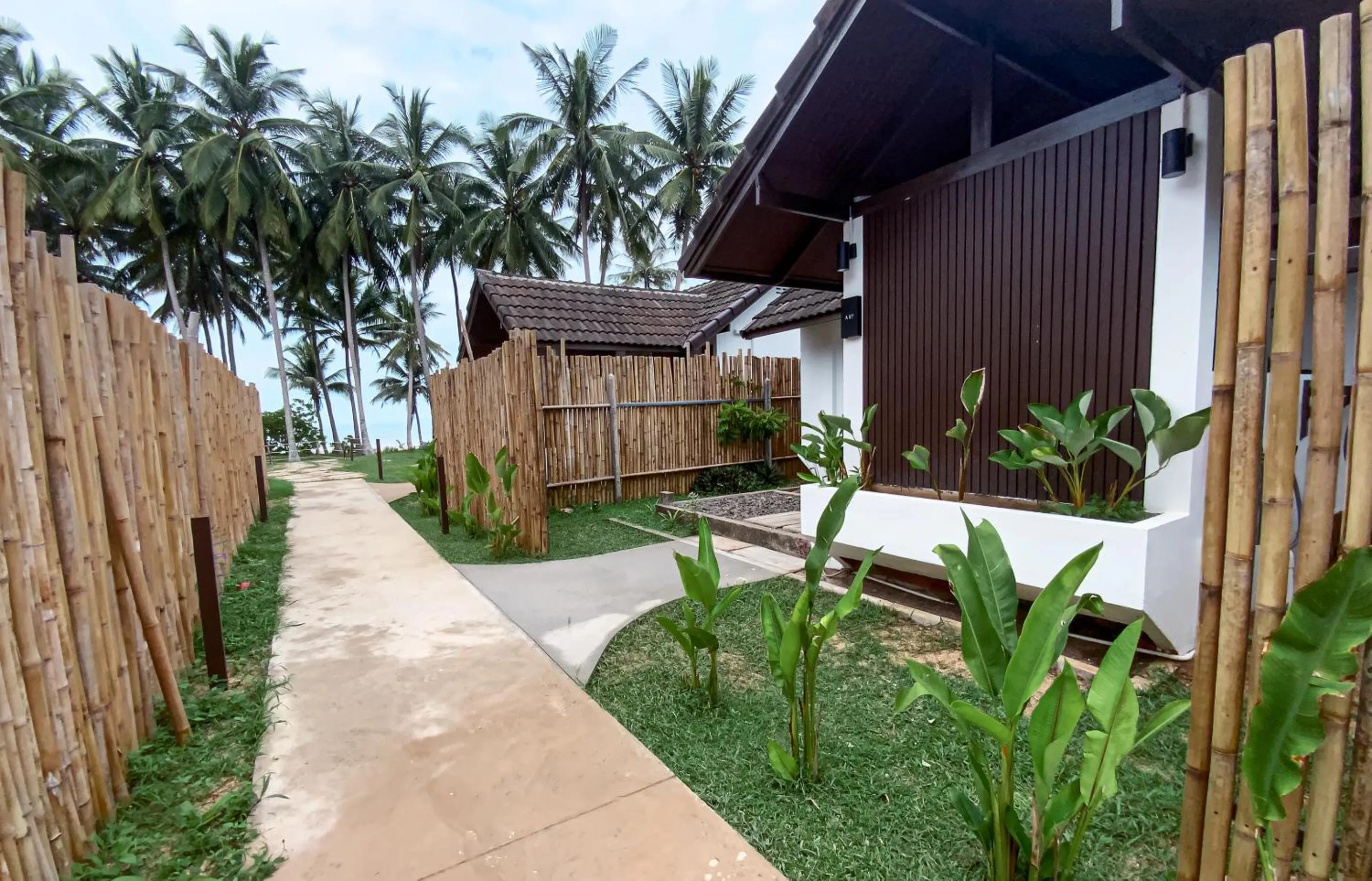 Property building in Chumphon Cabana Resort