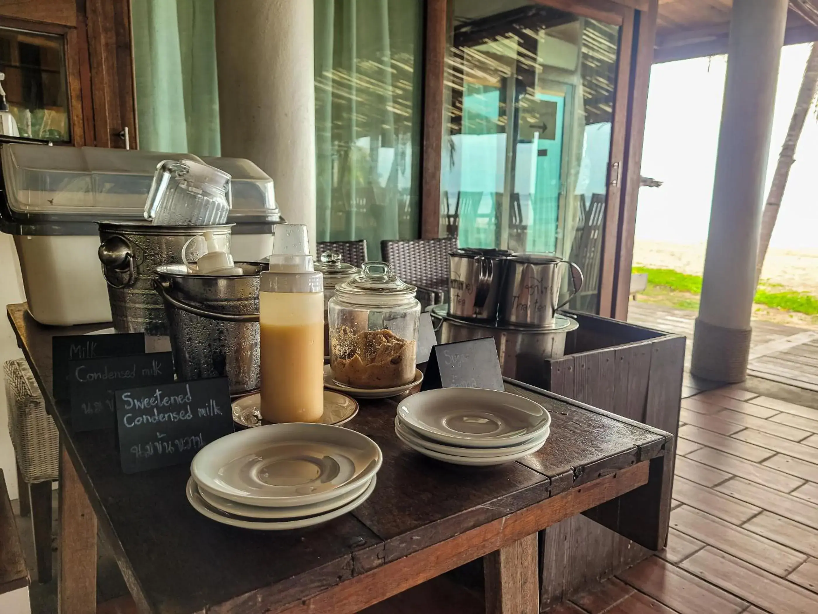 Restaurant/places to eat in Chumphon Cabana Resort Restaurant/places to eat in Chumphon Cabana Resort