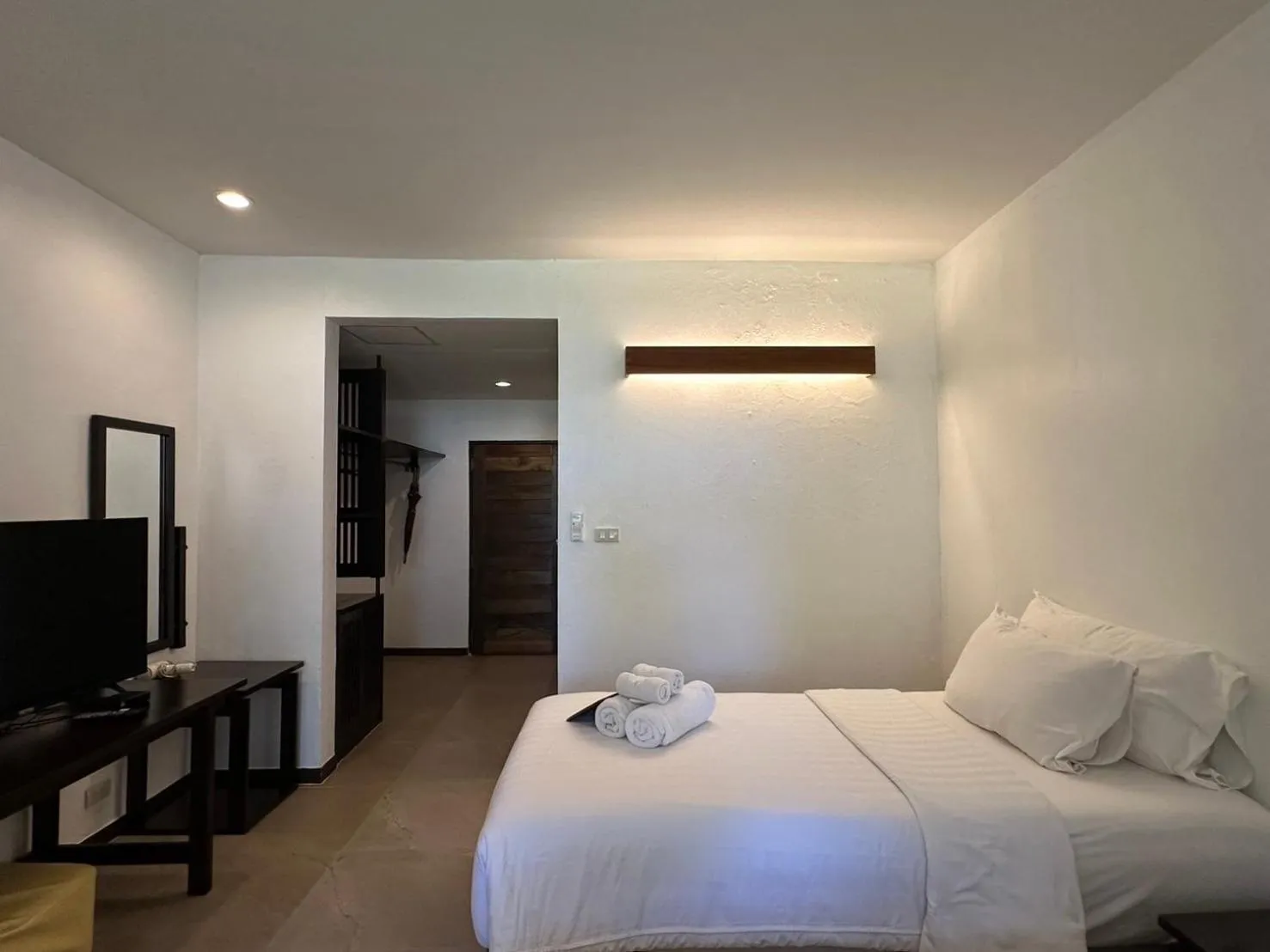 Budget Twin Room in Chumphon Cabana Resort
