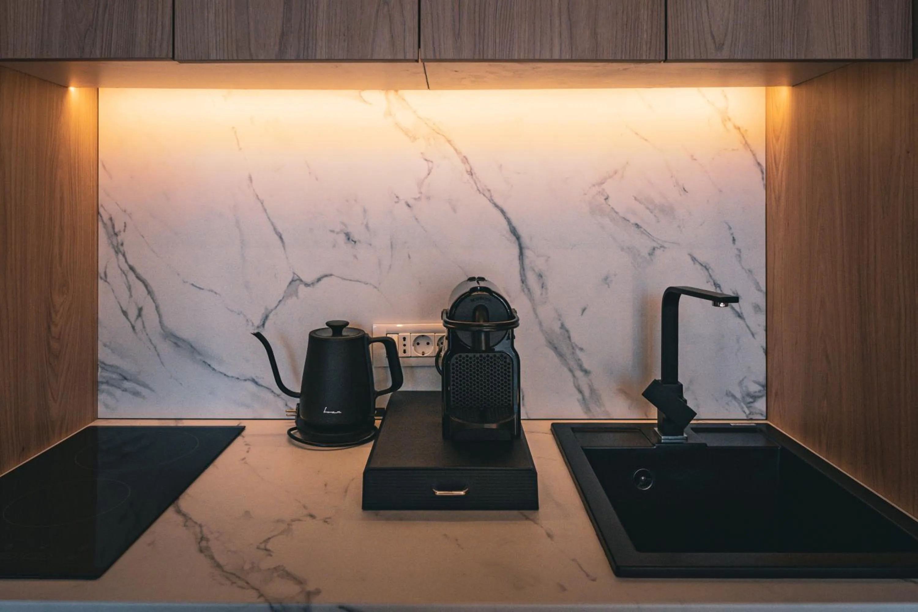 Coffee/tea facilities in Moon Valley Comarnic